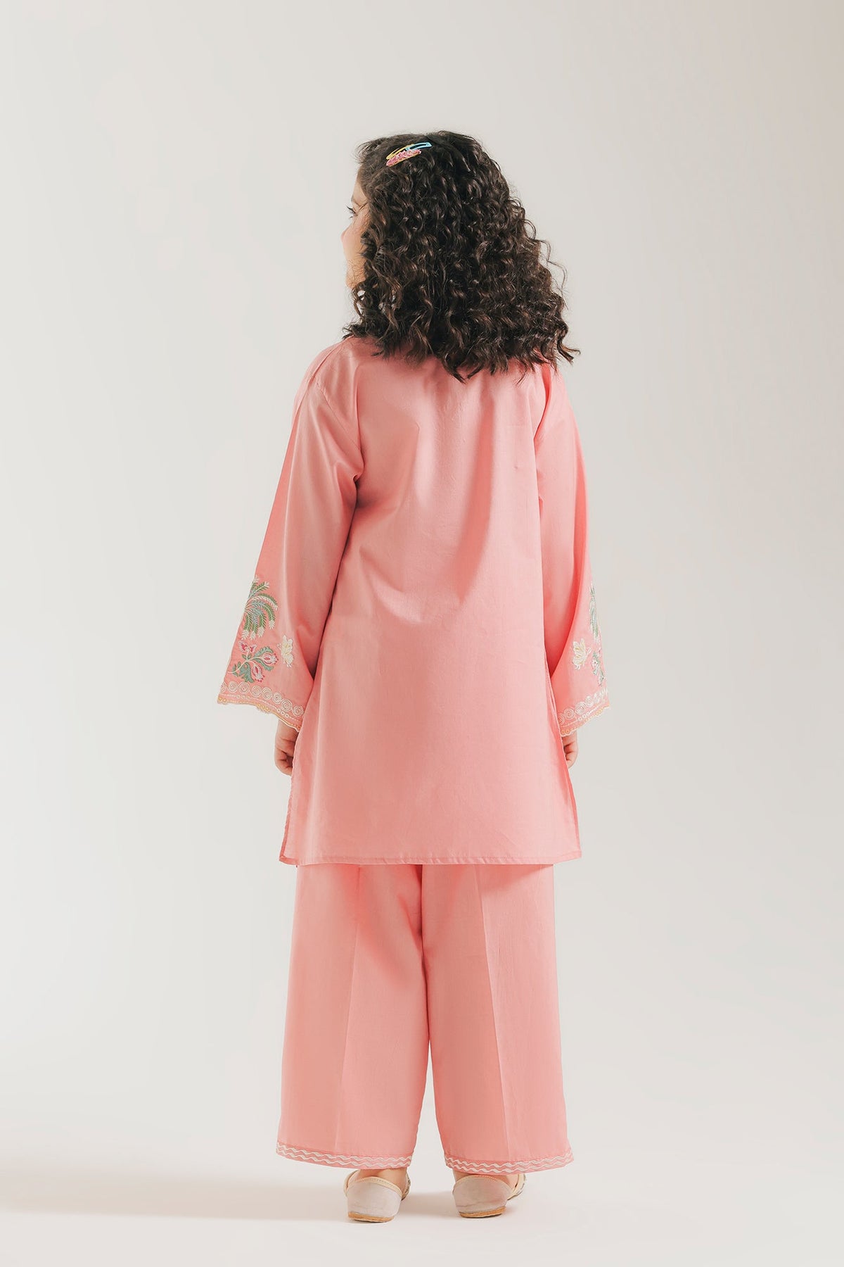 EMBROIDERED SUIT (E1623/402/327 E1623/302/327)