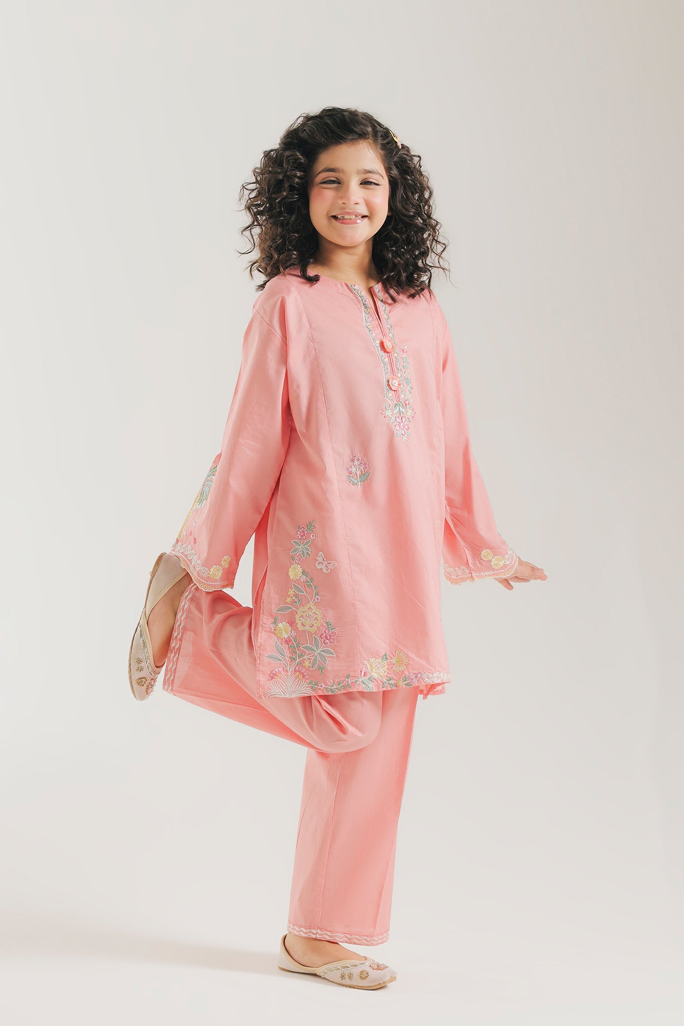 EMBROIDERED SUIT (E1623/402/327 E1623/302/327)