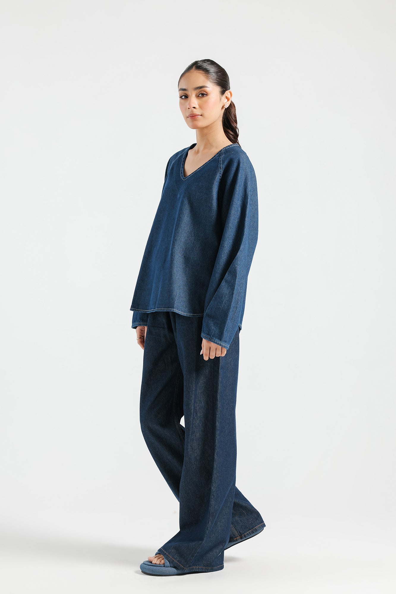 https://cdn.shopify.com/s/files/1/2290/7917/files/E1660-108-618_2.jpg?v=1738306644