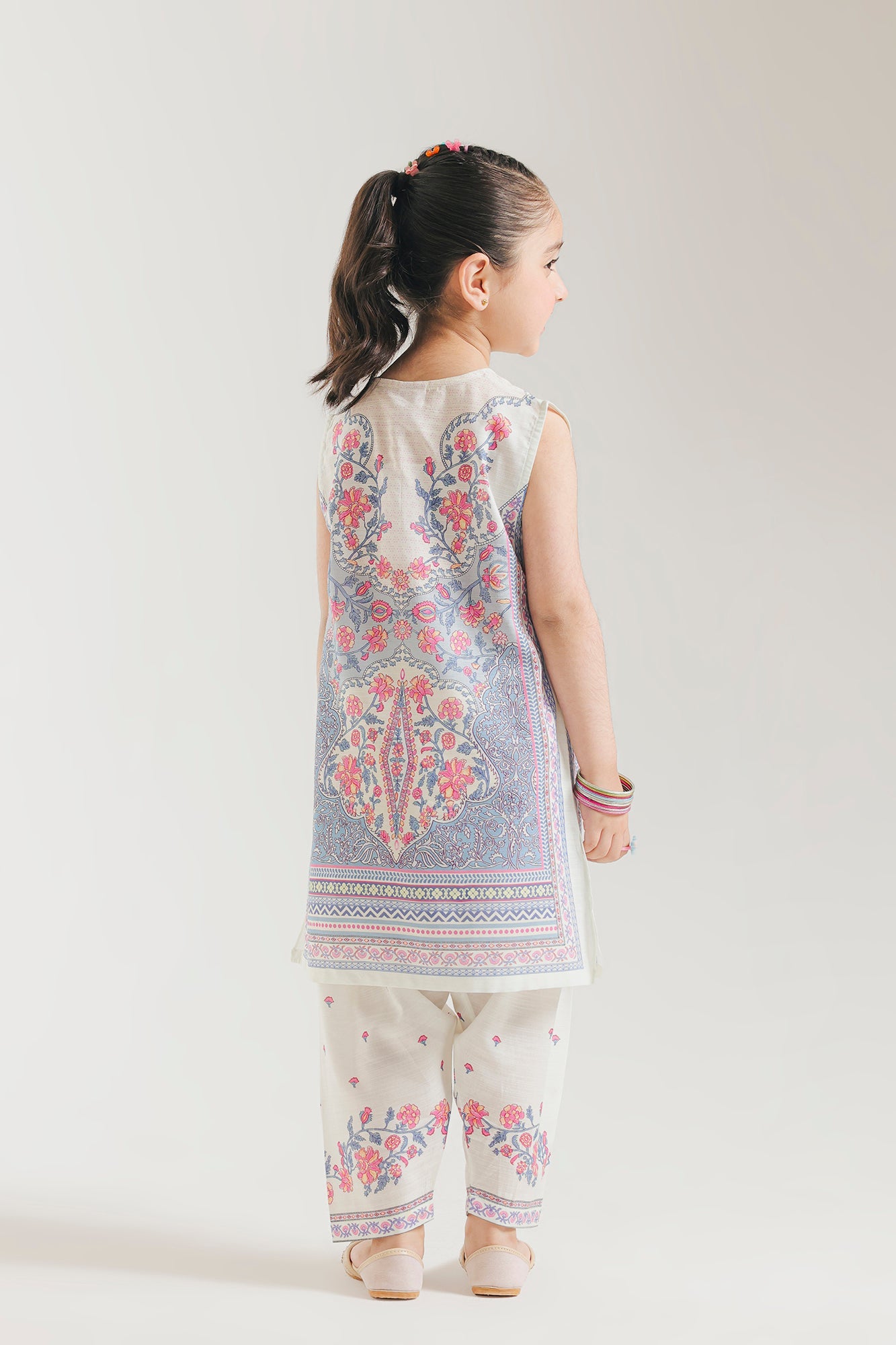 EMBROIDERED SUIT (E1667/402/002 E1667/302/002)