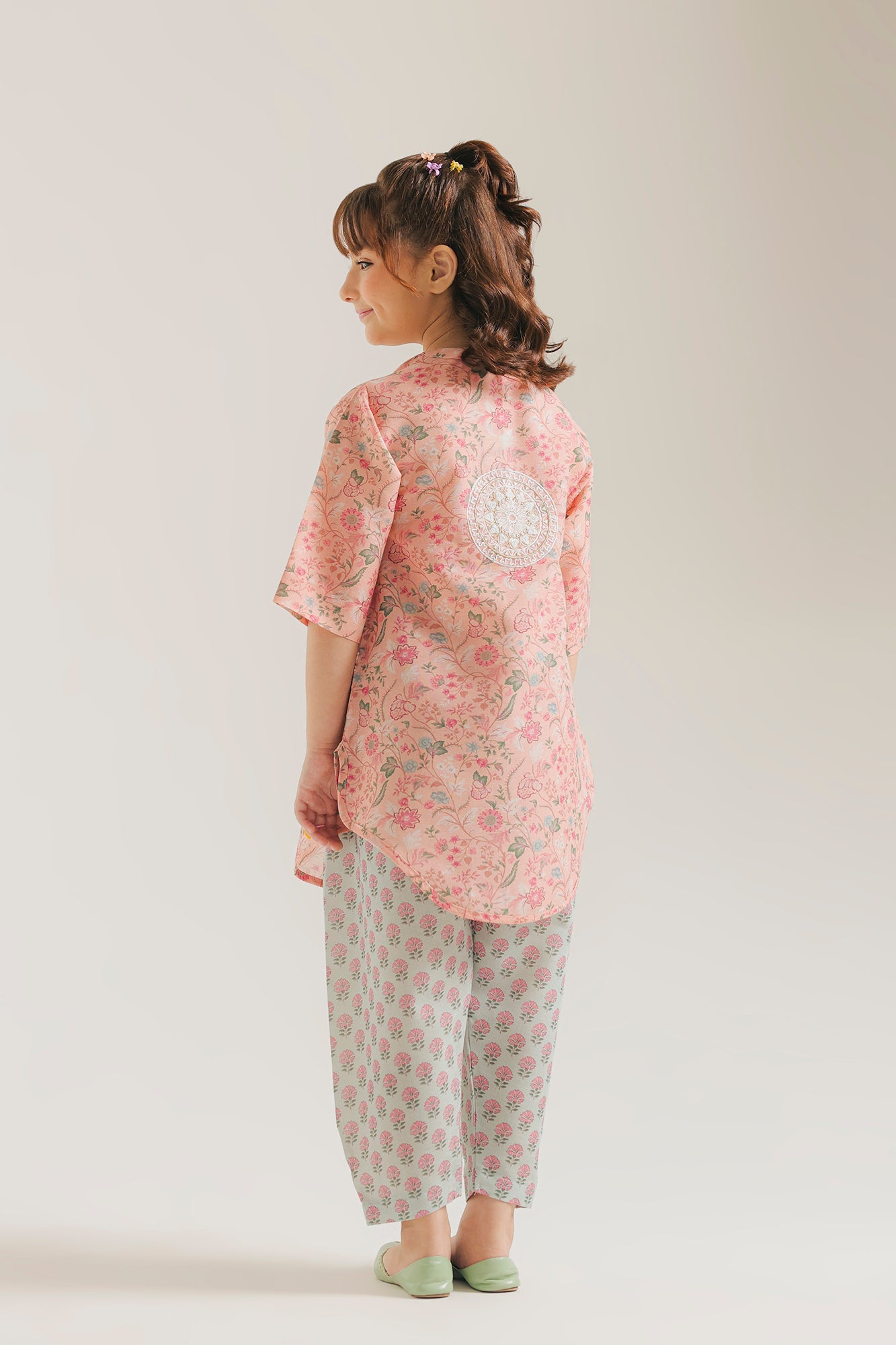 EMBROIDERED SUIT (E1810-402-412 E1810-302-412)