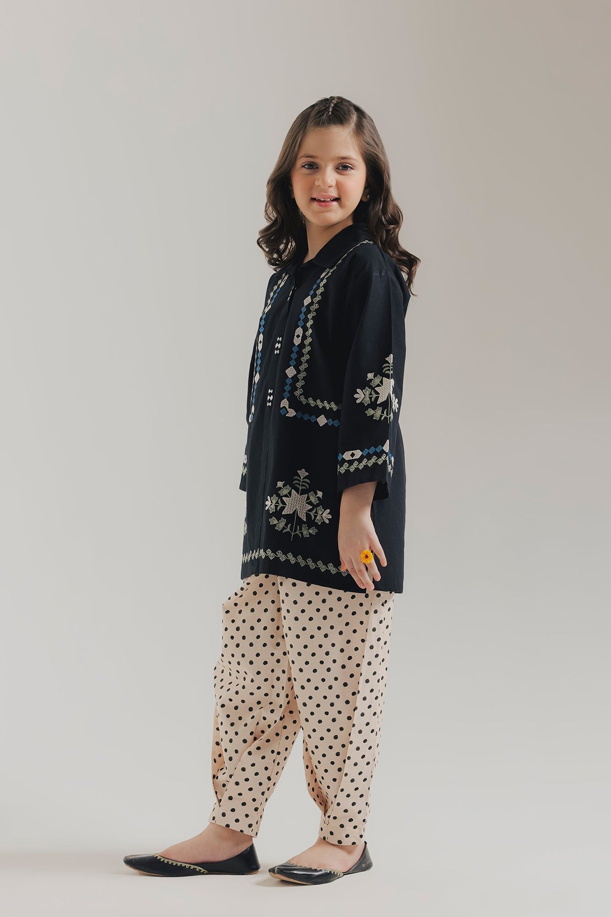 EMBROIDERED SUIT (E1818-402-902 E1818-302-902)