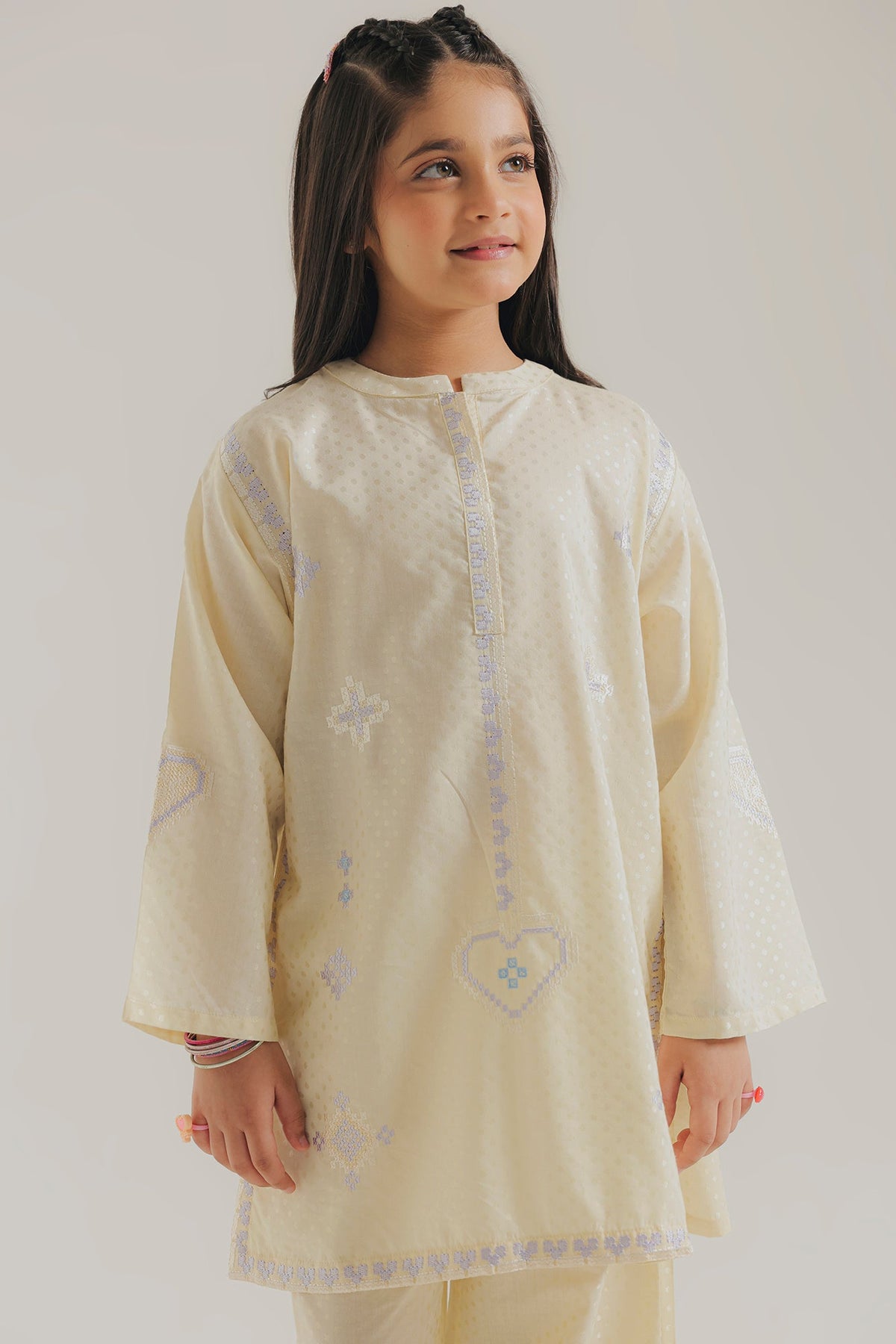 EMBROIDERED SUIT (E1819-402-110 E1819-302-110)