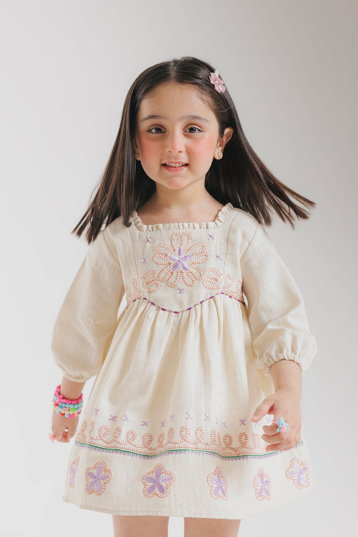DRESS (E1830/301/002)