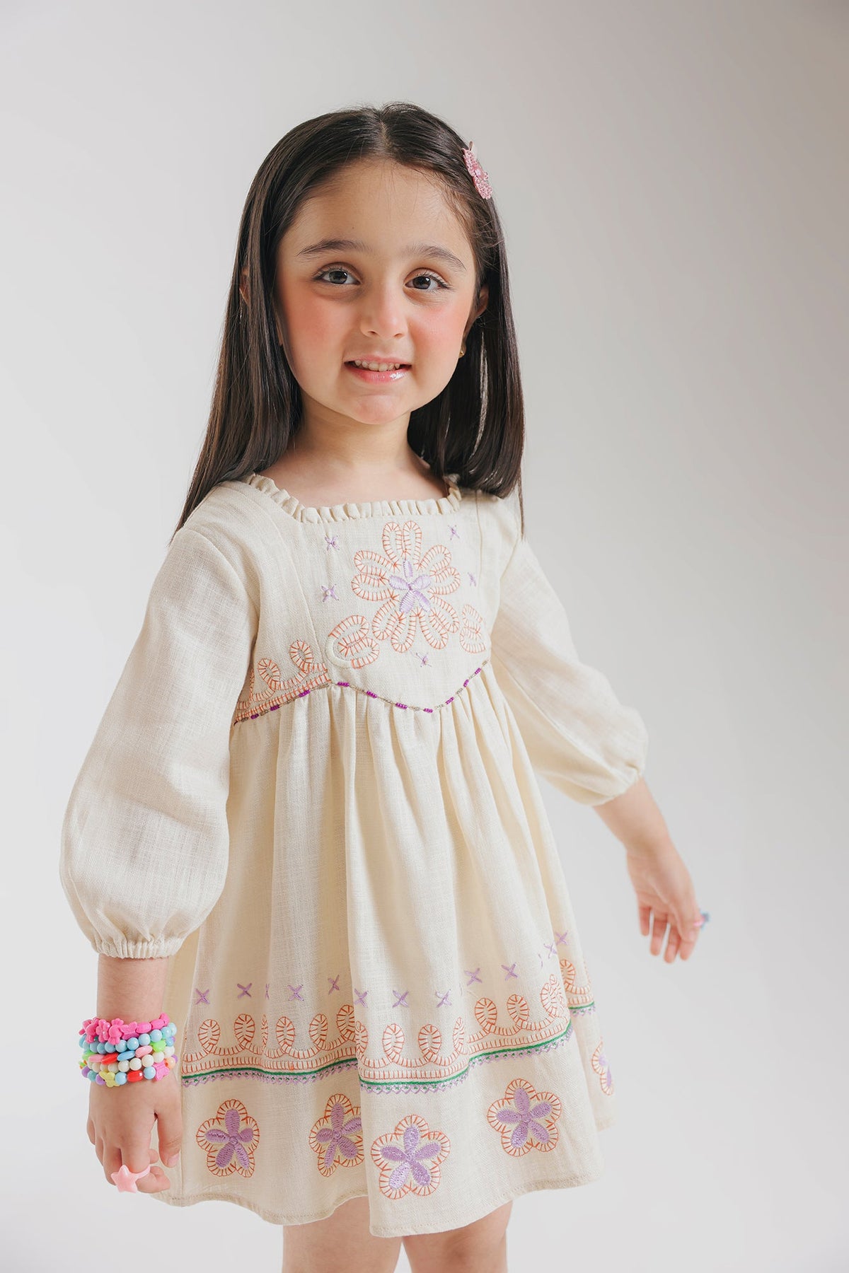 DRESS (E1830/301/002)