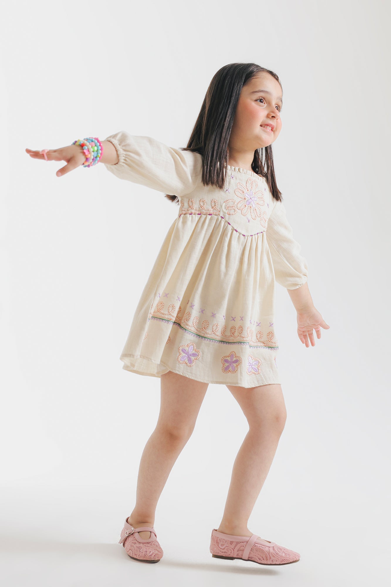 DRESS (E1830/301/002)