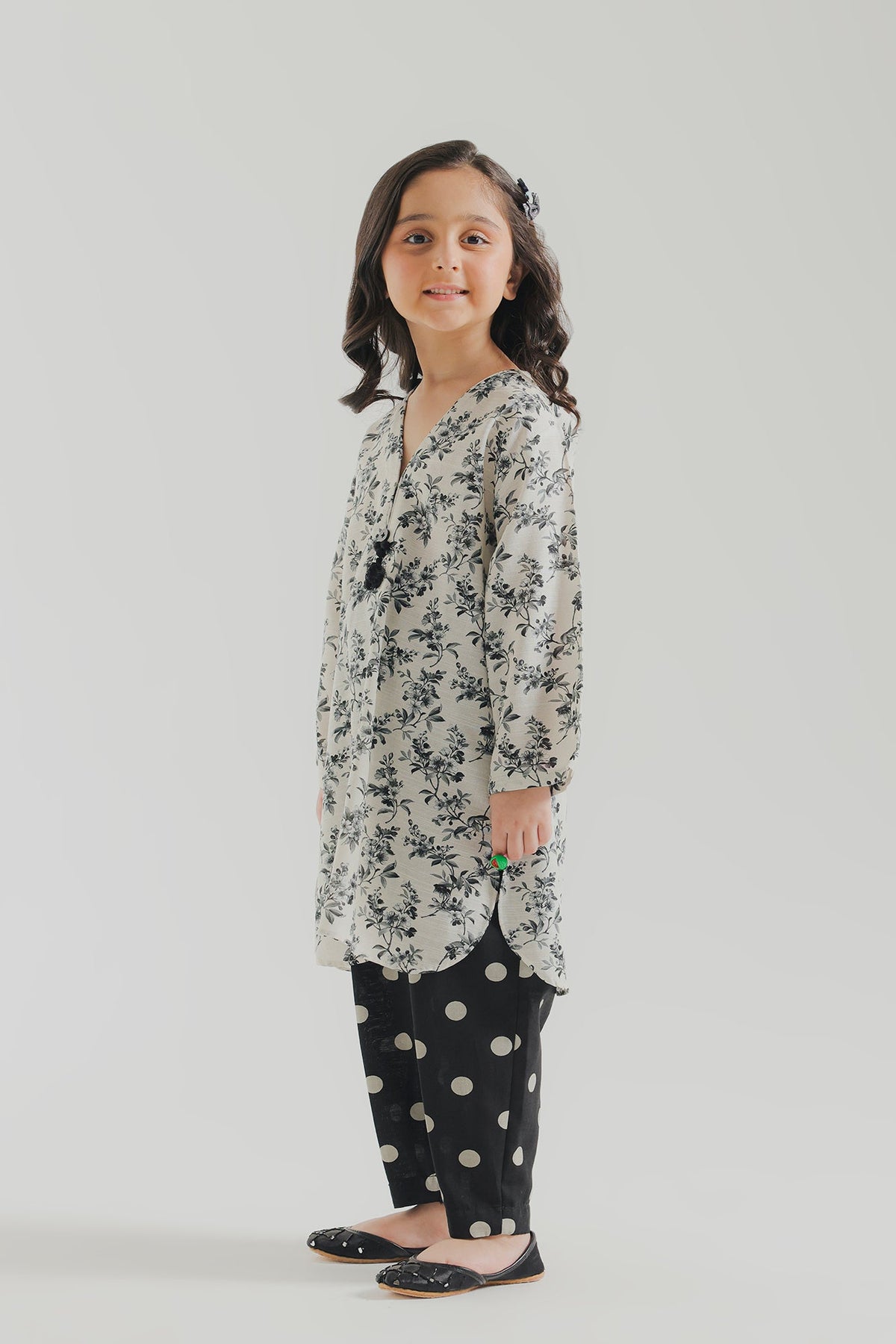 EMBROIDERED SUIT (E1839-402-001 E1839-302-001)