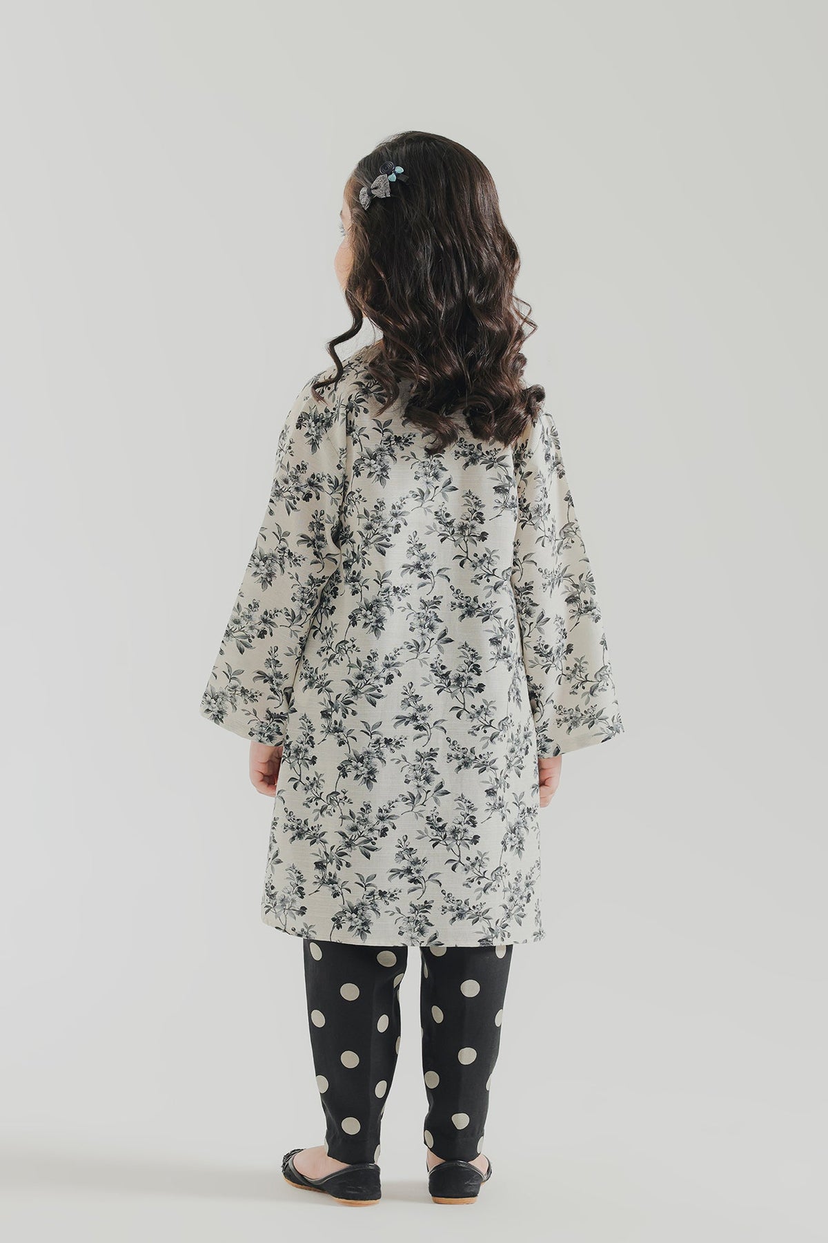 EMBROIDERED SUIT (E1839-402-001 E1839-302-001)