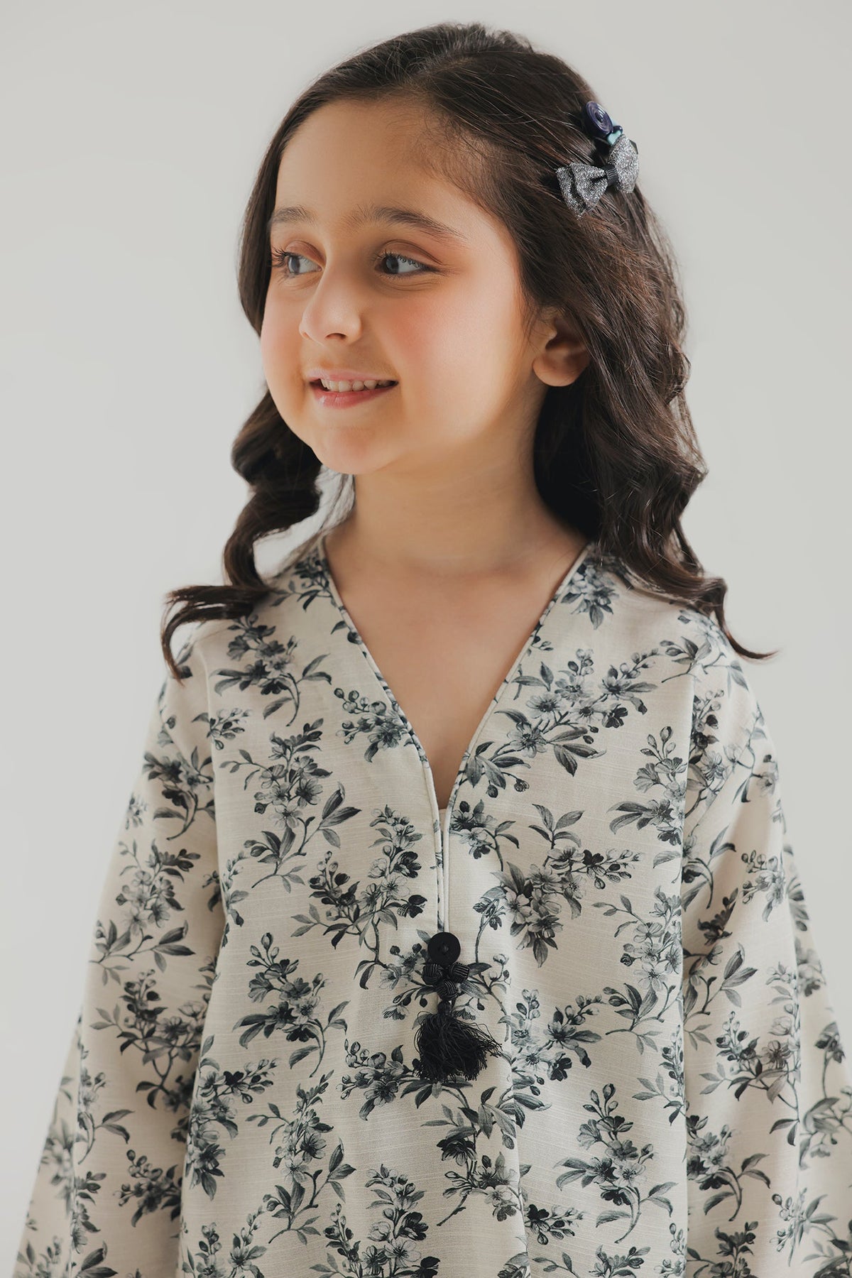EMBROIDERED SUIT (E1839-402-001 E1839-302-001)
