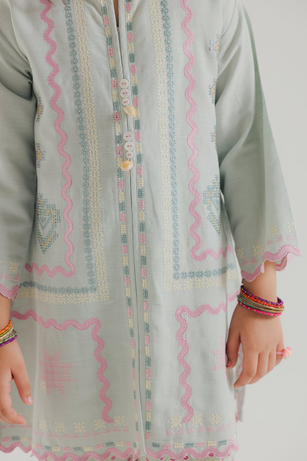 EMBROIDERED SUIT (E1841-402-720 E1841-302-720)