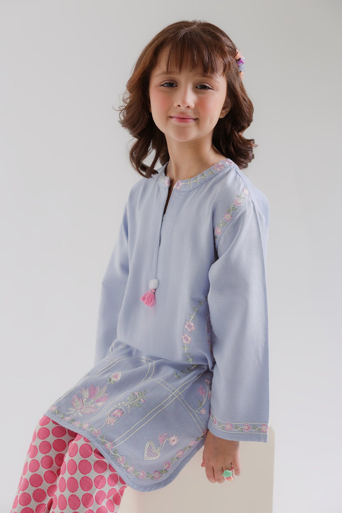 EMBROIDERED SUIT (E1842-402-635 E1842-302-635)