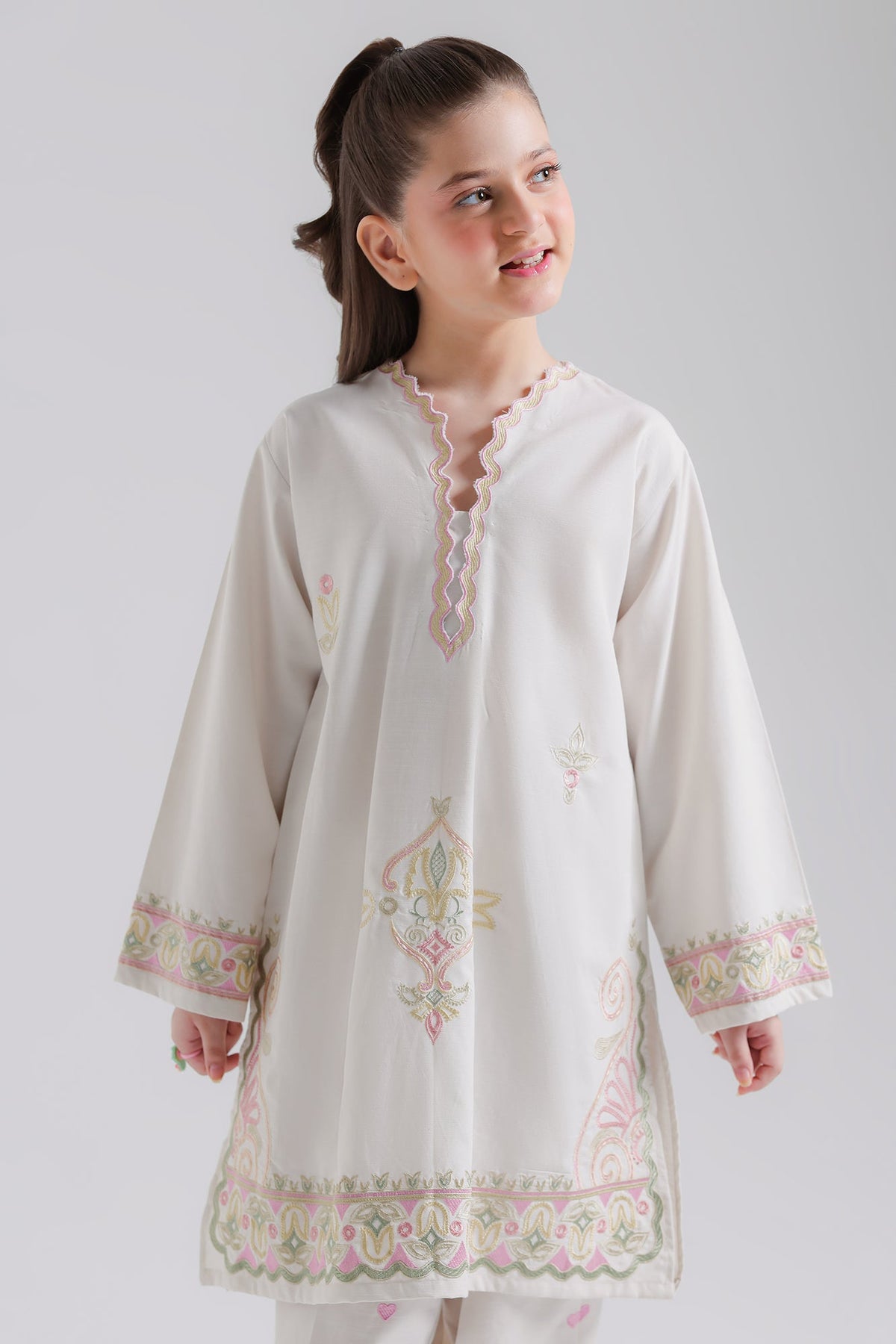 EMBROIDERED SUIT (E1849-402-002 E1849-302-002)