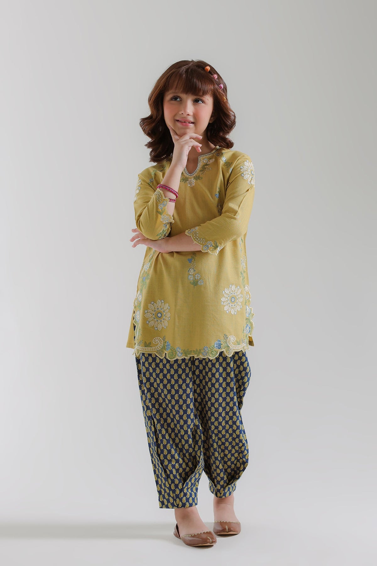 EMBROIDERED SUIT (E1854-402-114 E1854-302-114)