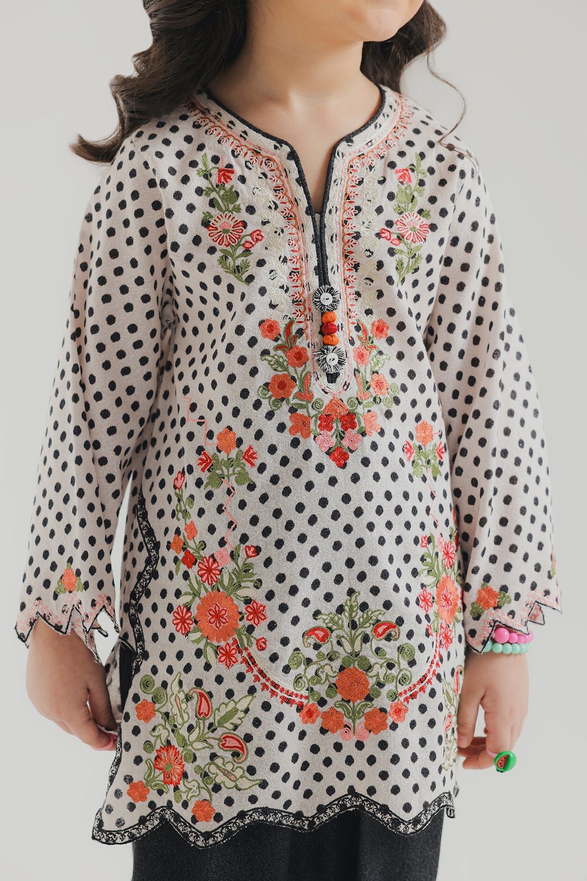 EMBROIDERED SUIT (E1857-402-902 E1857-302-902)
