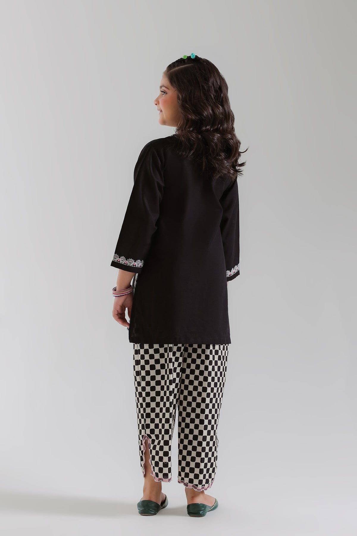 EMBROIDERED SUIT (E1860-402-902 E1860-302-902)