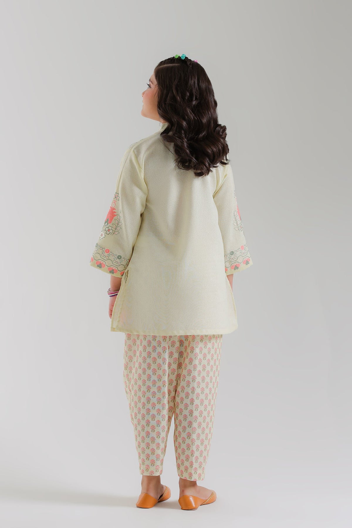 EMBROIDERED SUIT (E1899-402-003 E1899-302-003)