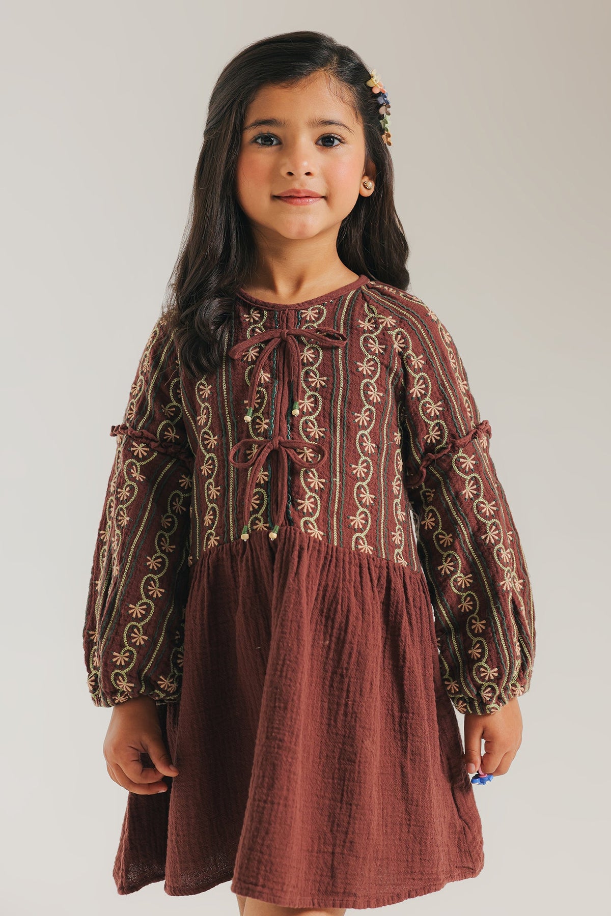 DRESS (E1953/301/318)