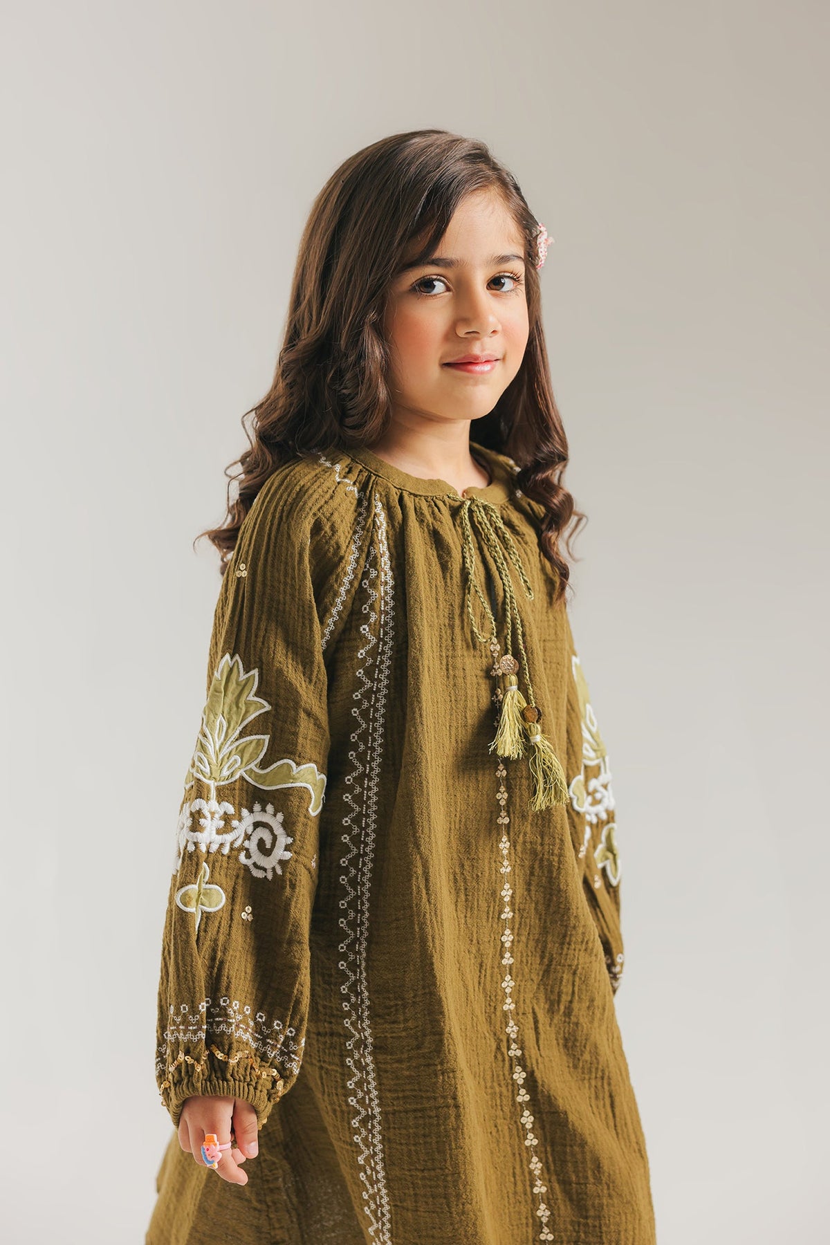 DRESS (E2001/401/113)