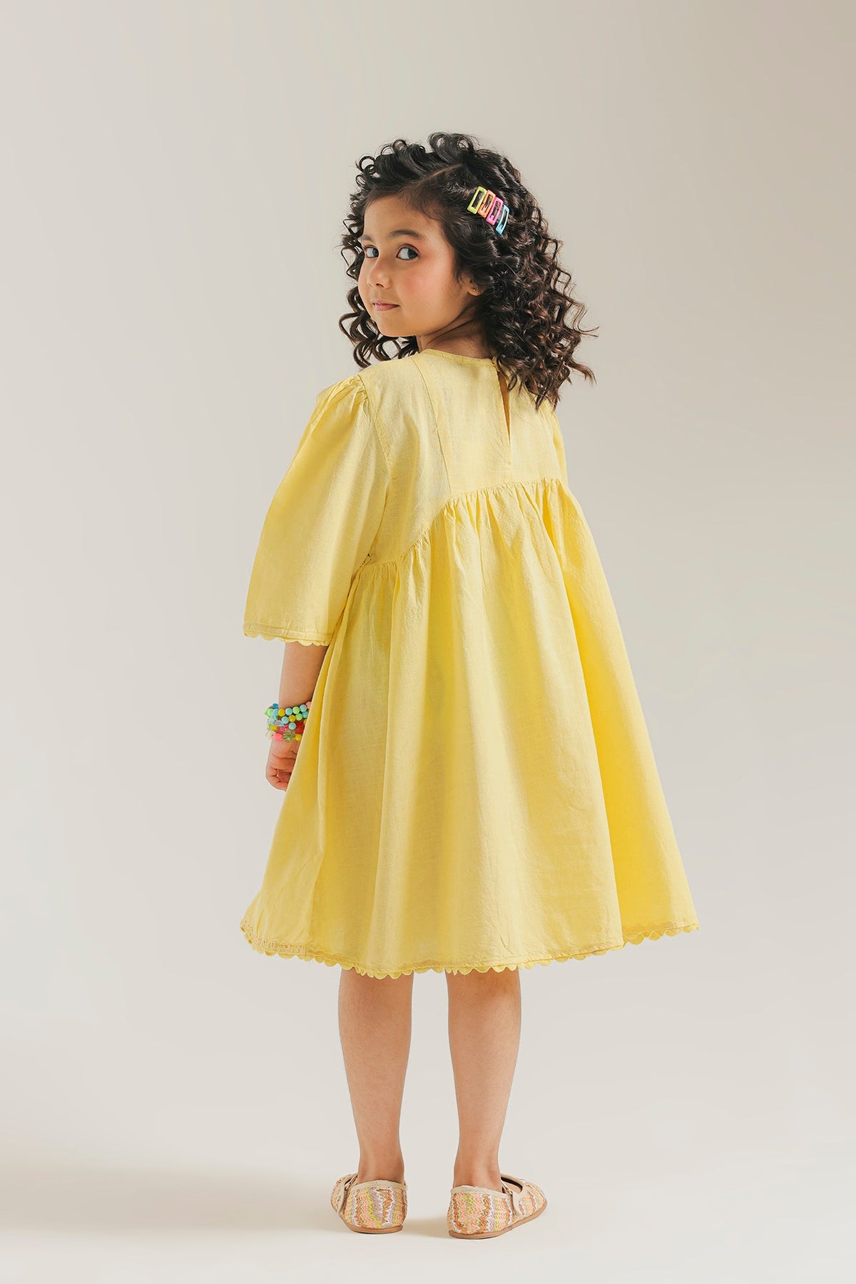 DRESS (E2037/301/226)