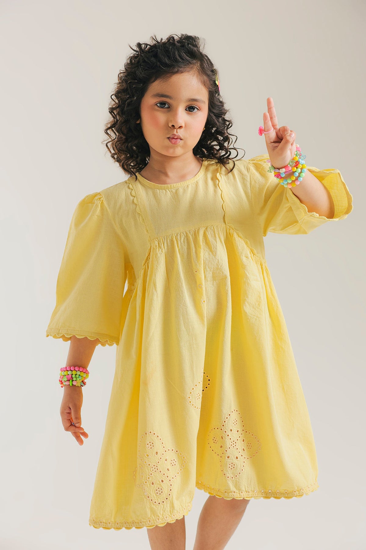 DRESS (E2037/301/226)