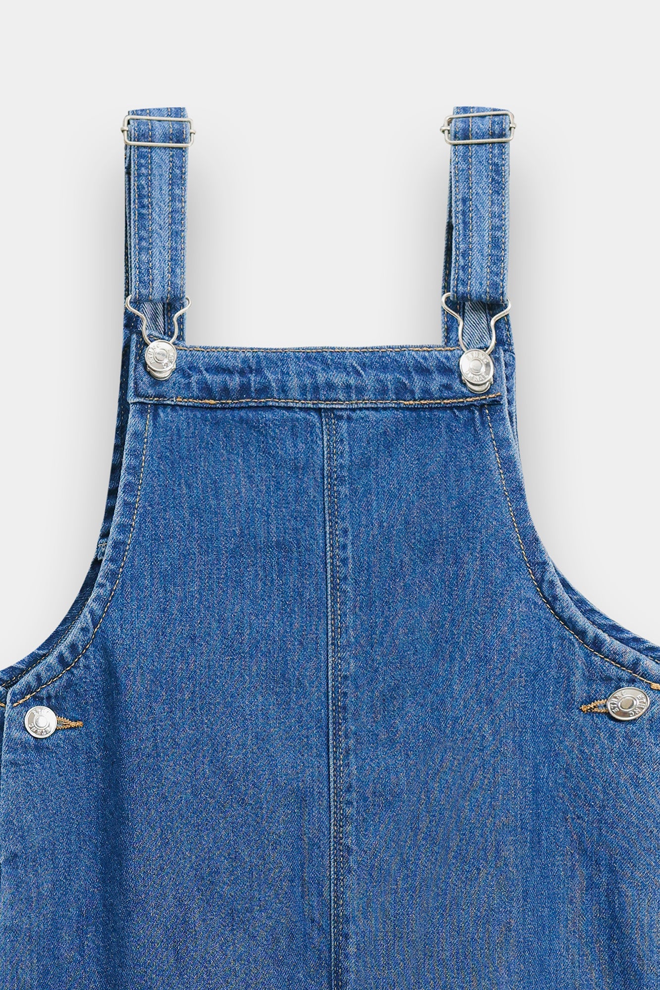 https://cdn.shopify.com/s/files/1/2290/7917/files/E2052-401-622_3_4c7c68b9-c66b-424a-9f45-2553166793e9.jpg?v=1776024182