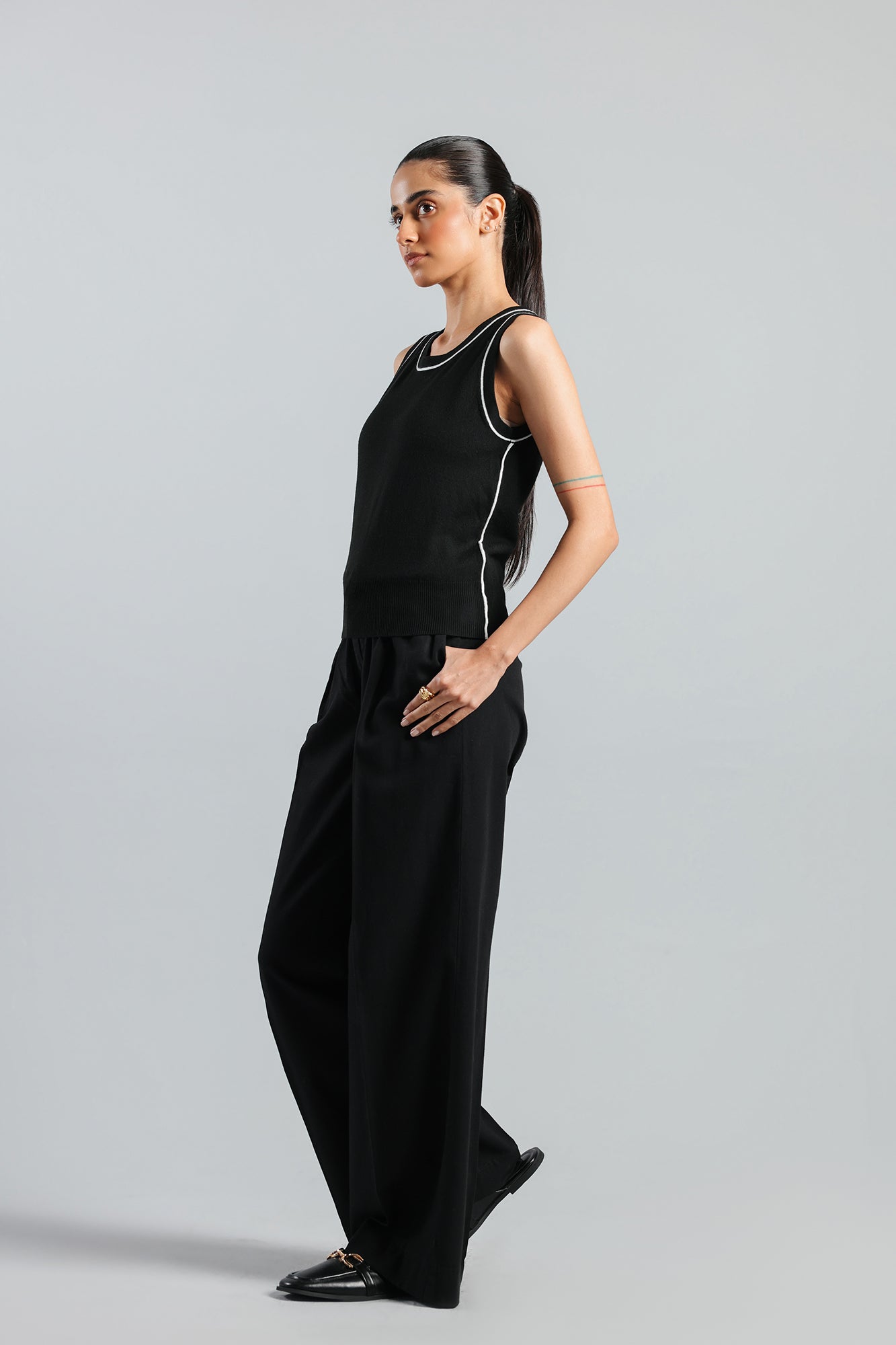 https://cdn.shopify.com/s/files/1/2290/7917/files/E2058-108-902_2.jpg?v=1738303022