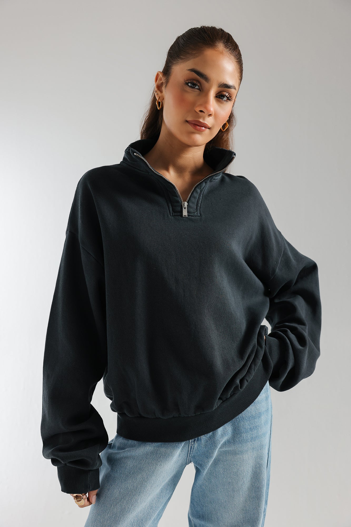 https://cdn.shopify.com/s/files/1/2290/7917/files/E2084-108-619_4.jpg?v=1738302969