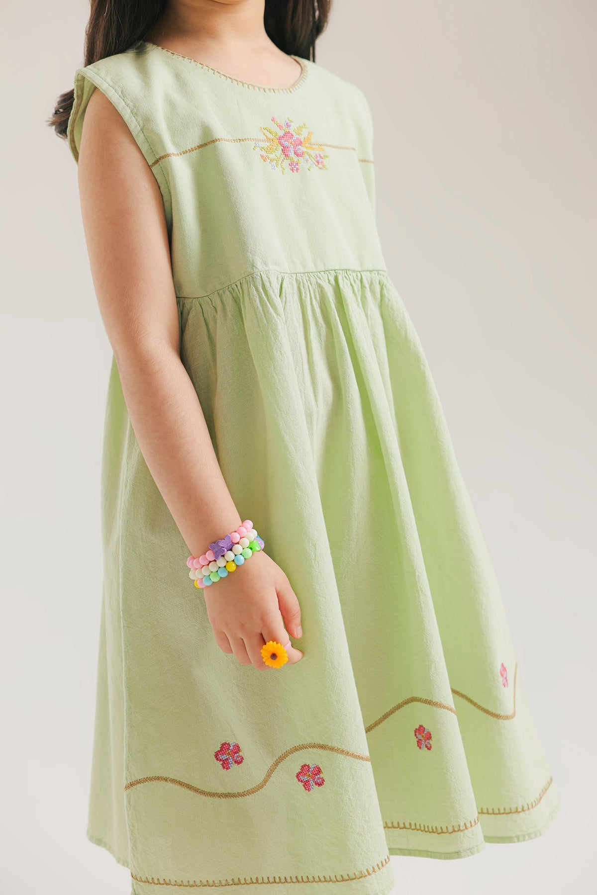 DRESS (E2132/301/715)