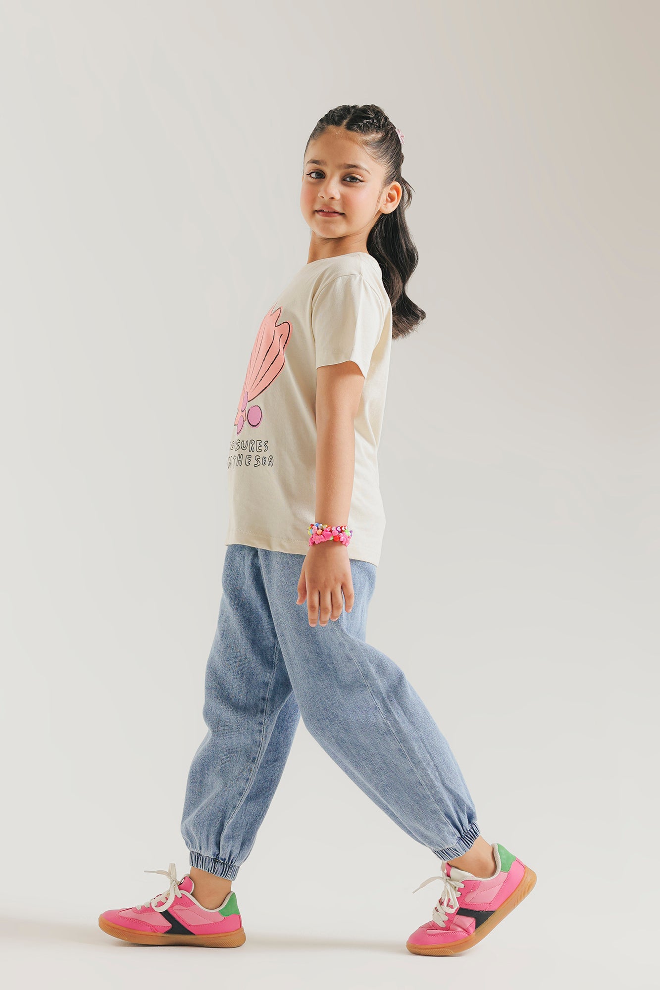 T-SHIRT (a)