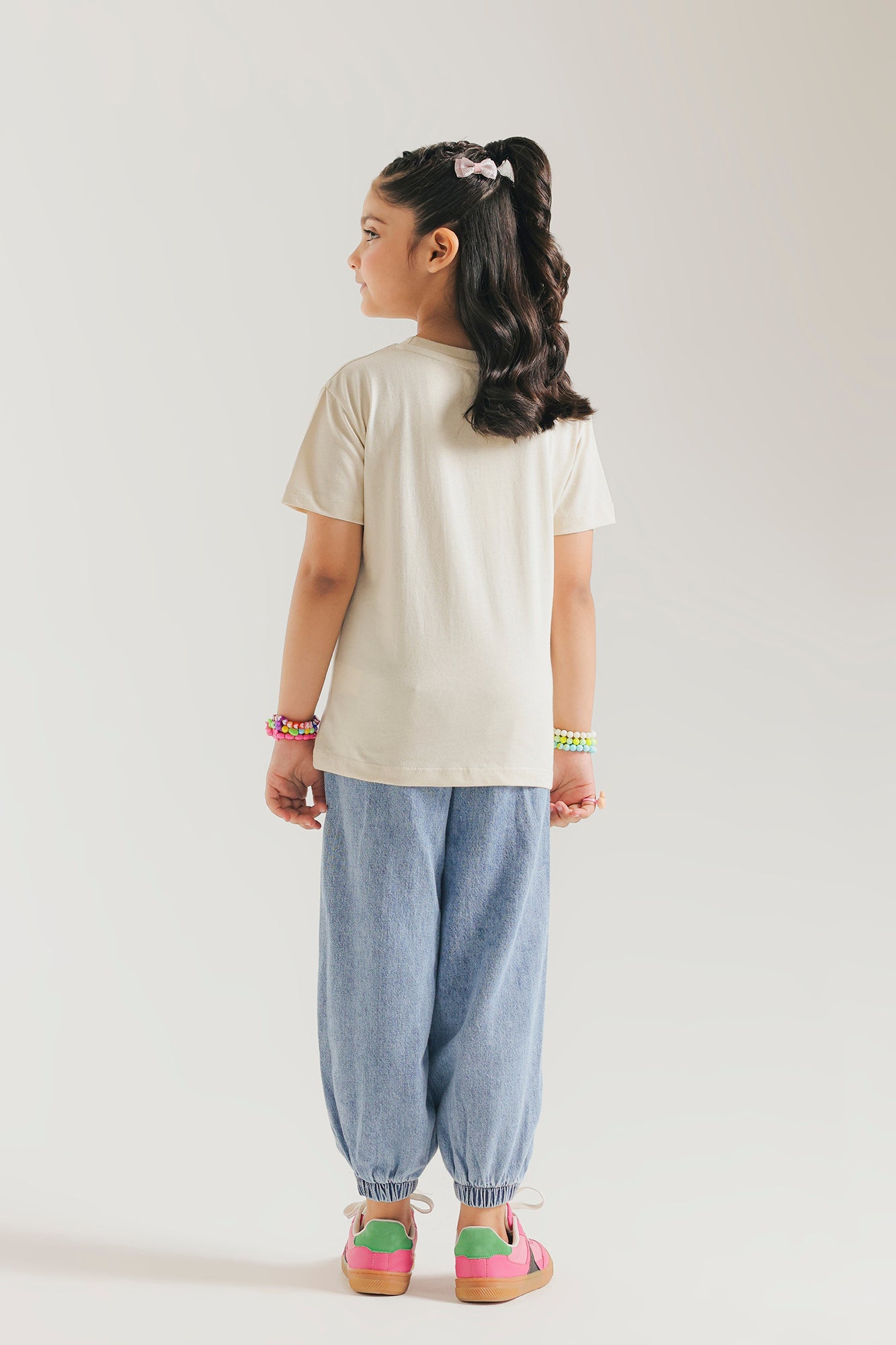 T-SHIRT (a)