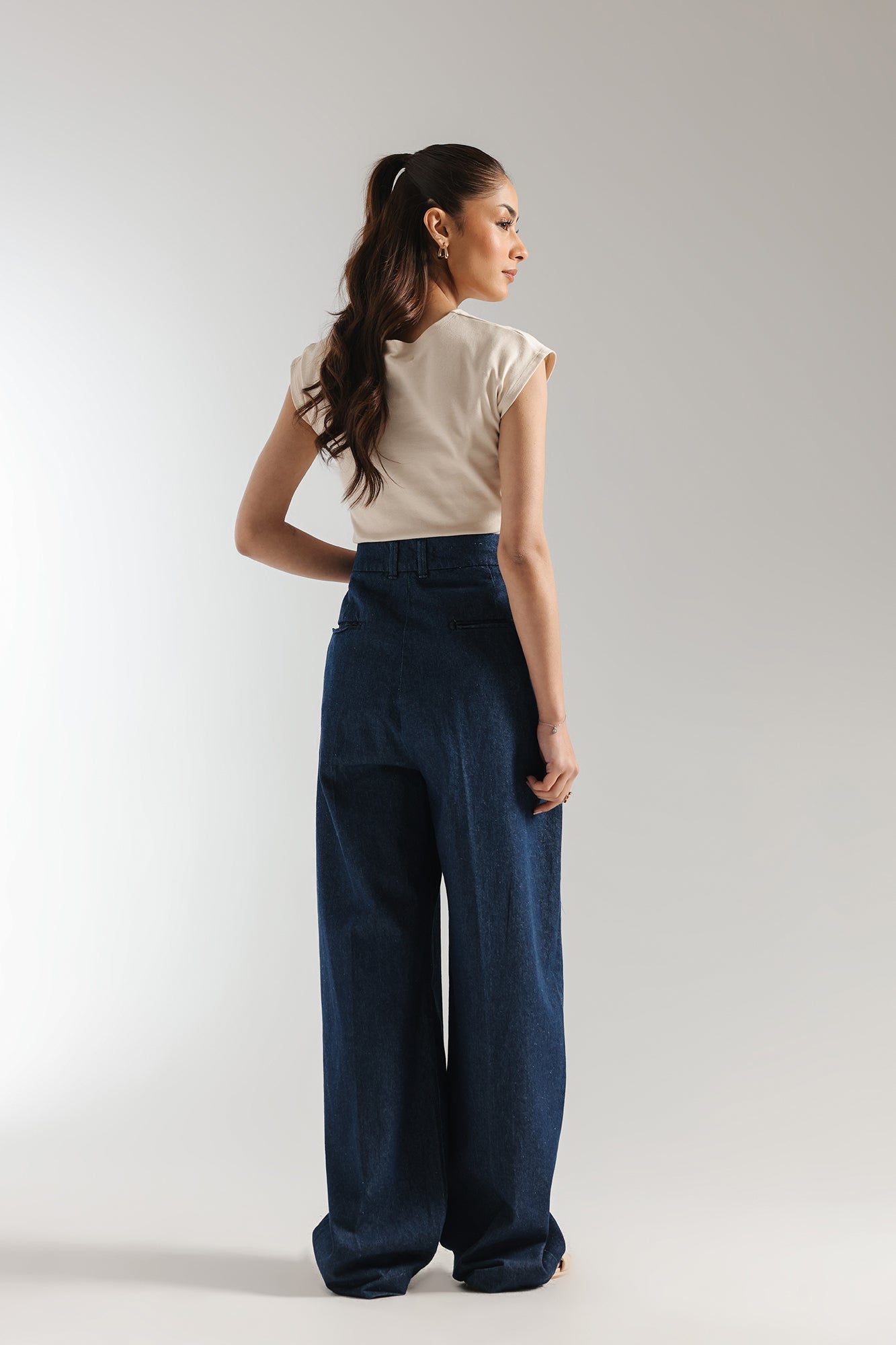 https://cdn.shopify.com/s/files/1/2290/7917/files/E2316-108-618_4.jpg?v=1738236546