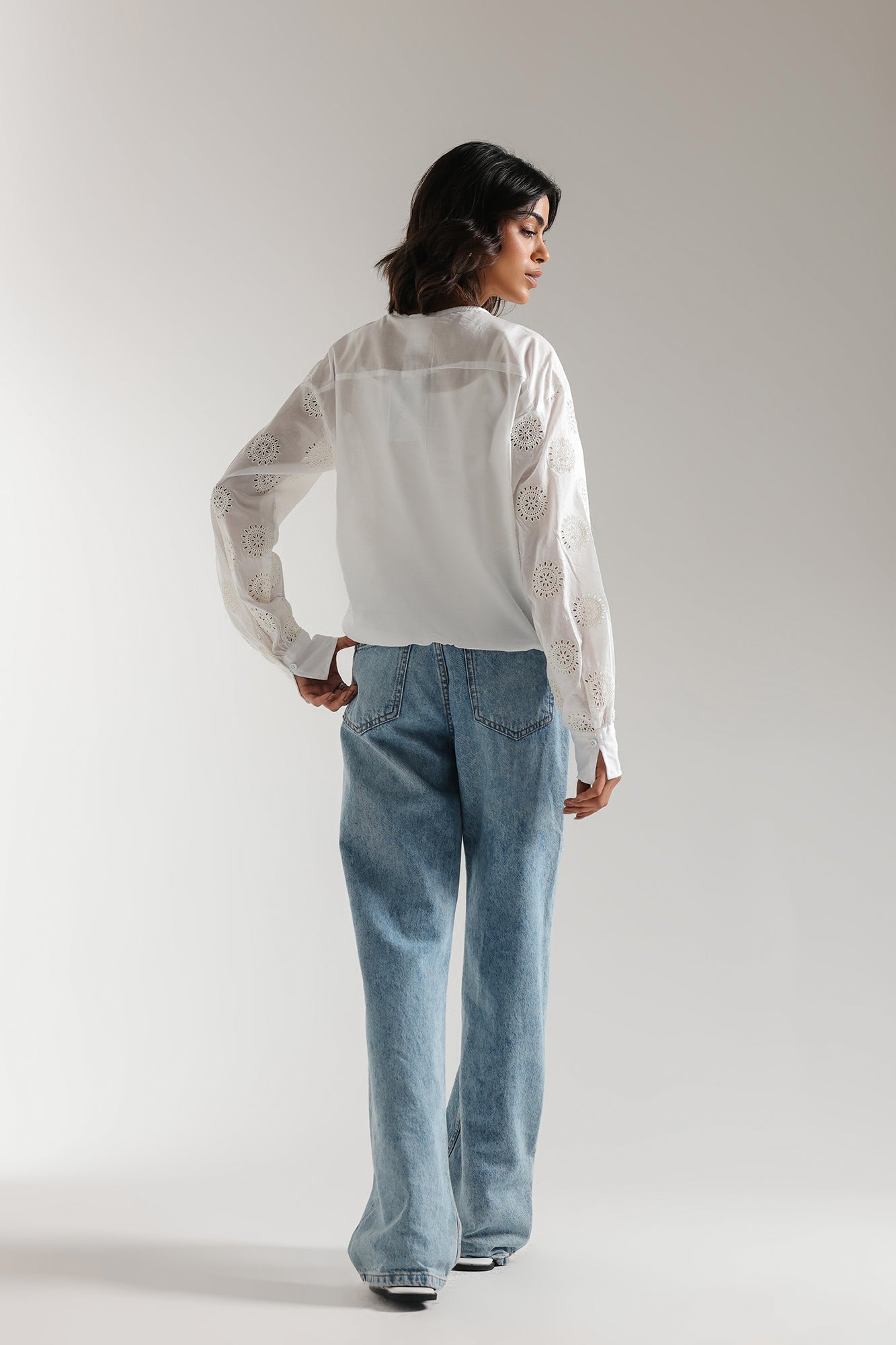 https://cdn.shopify.com/s/files/1/2290/7917/files/E2486-108-001_3.jpg?v=1741342111