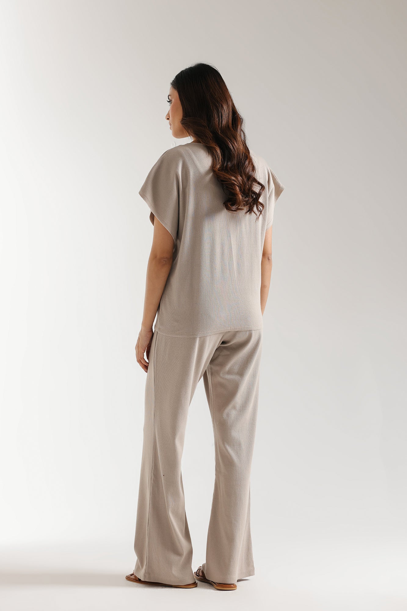 https://cdn.shopify.com/s/files/1/2290/7917/files/E2525-108-814_3.jpg?v=1741683972
