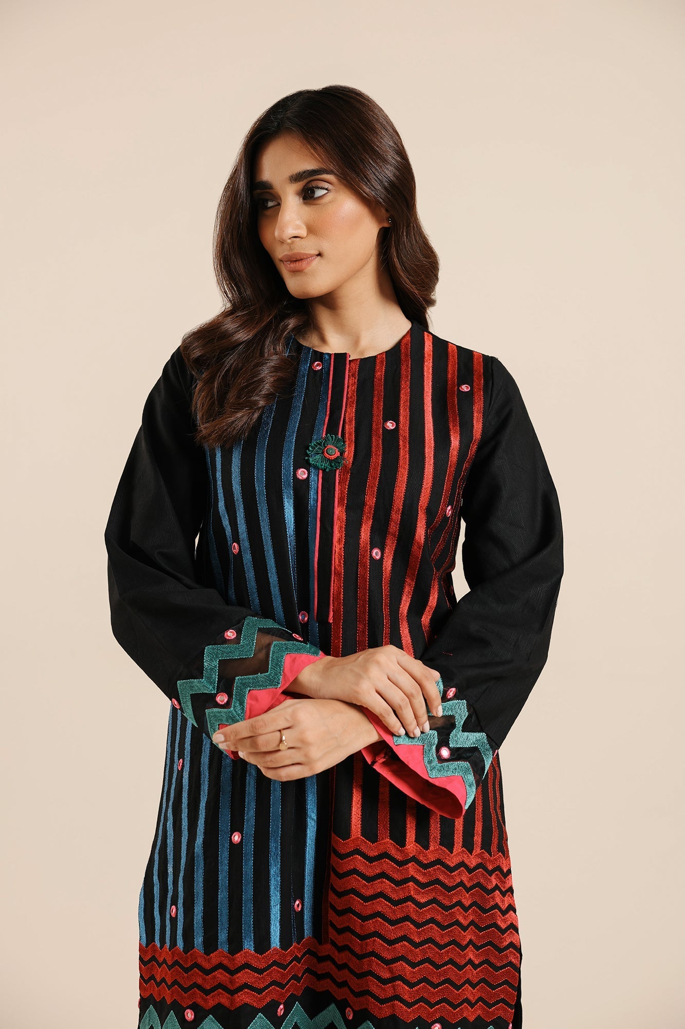 https://cdn.shopify.com/s/files/1/2290/7917/files/E2749-103-902_4.jpg?v=1738336722