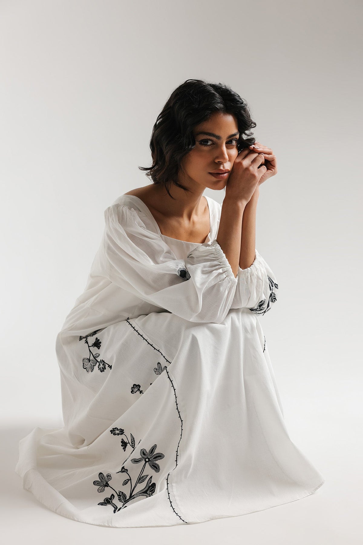 DRESS (E3071/108/001)