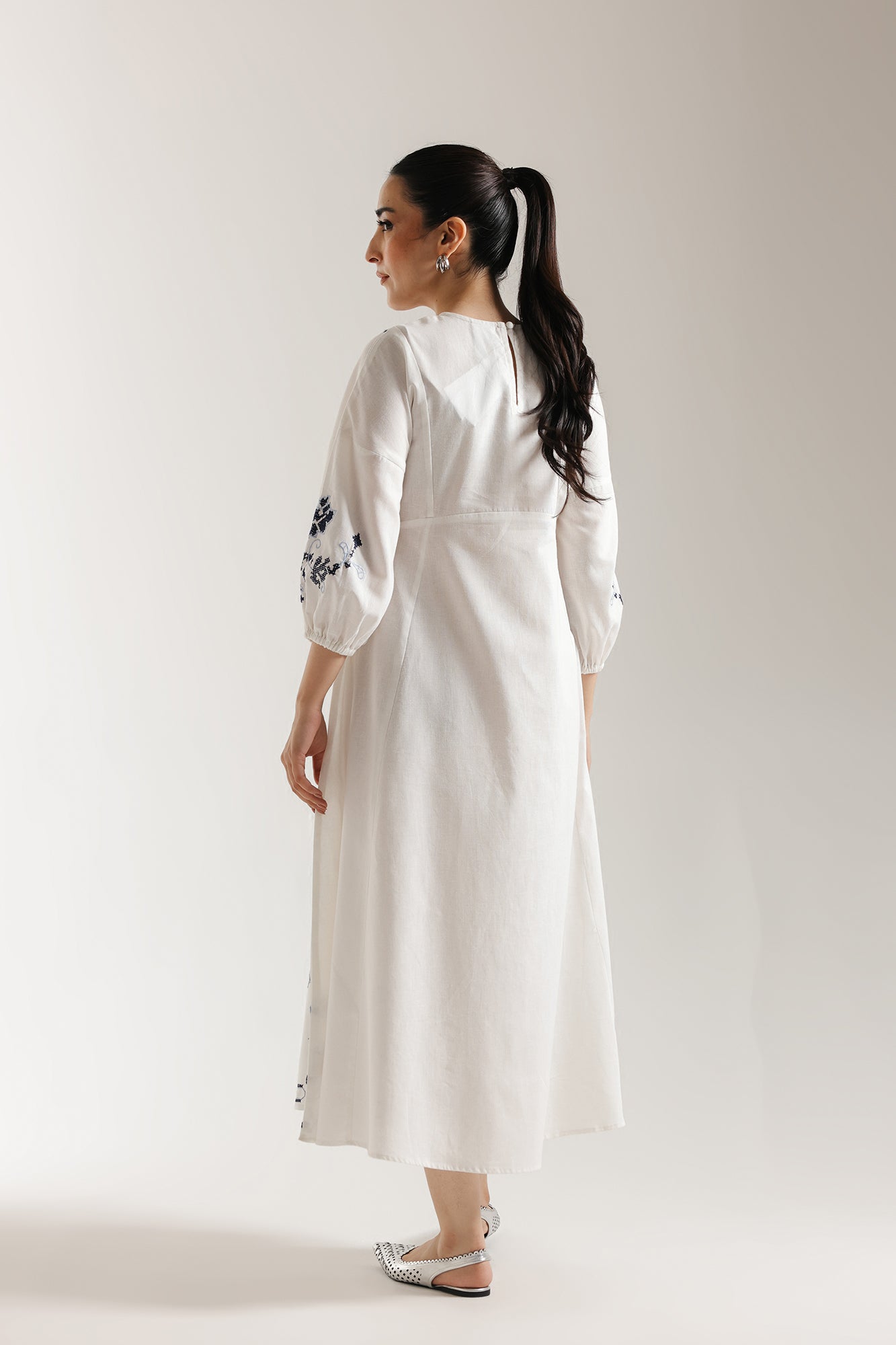 DRESS (E3192/108/001)