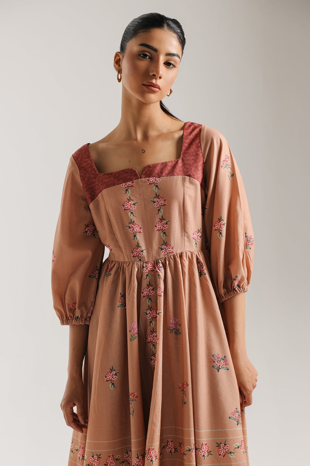DRESS (E3307/108/815)