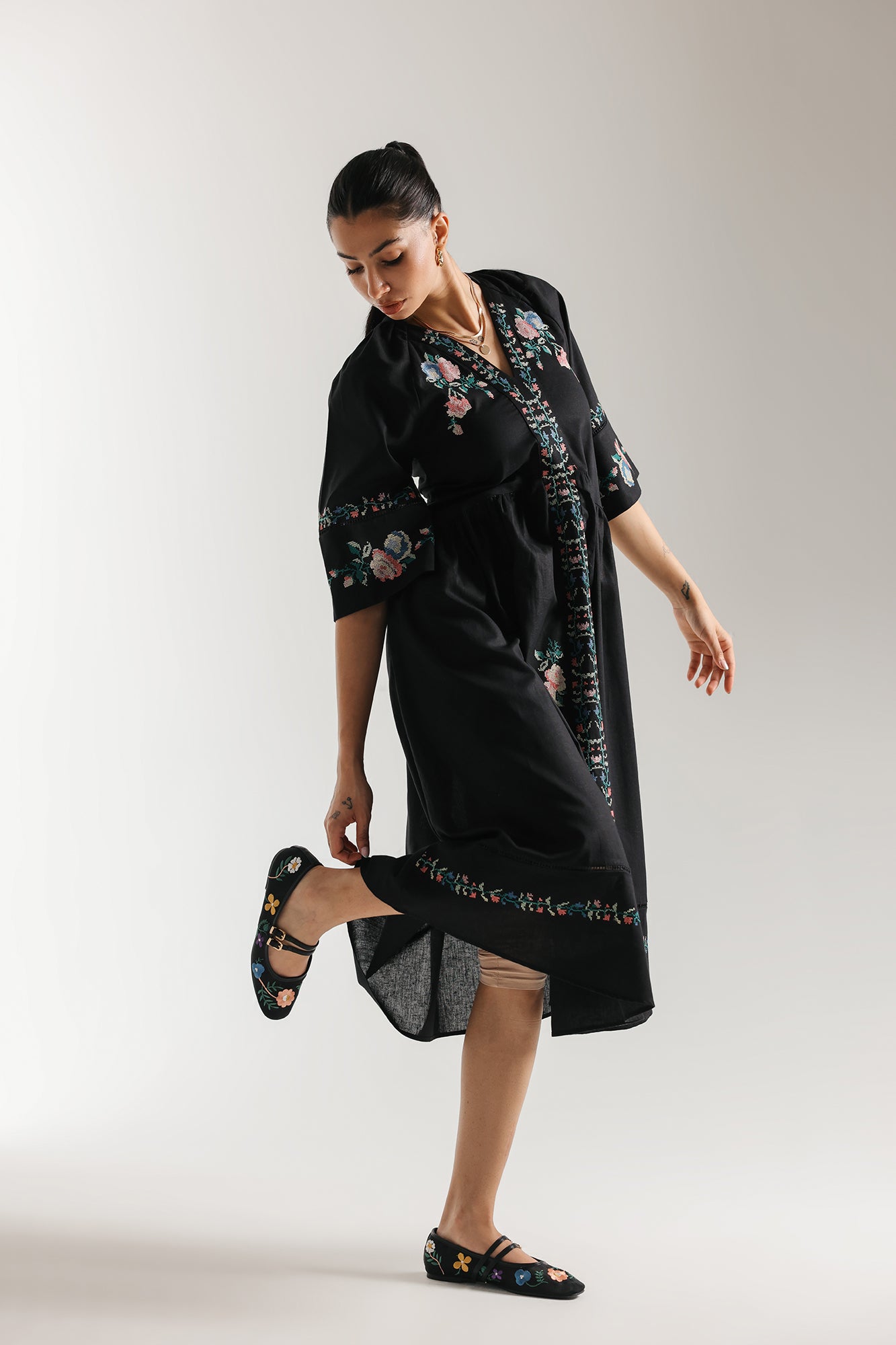 DRESS (E3313/108/901)
