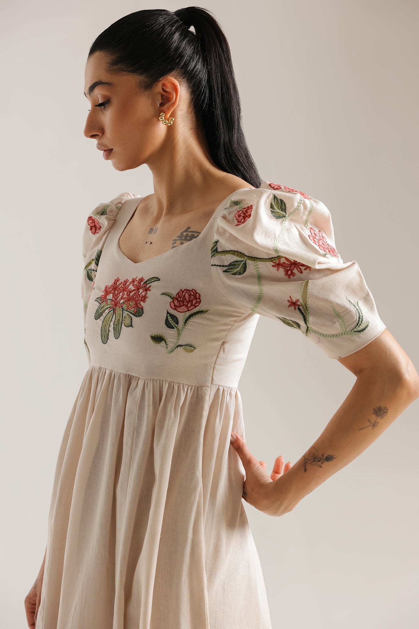 DRESS (E3315/108/005)