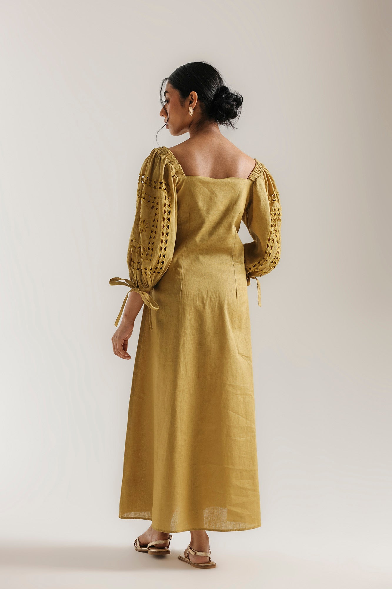DRESS (E3318/108/103)