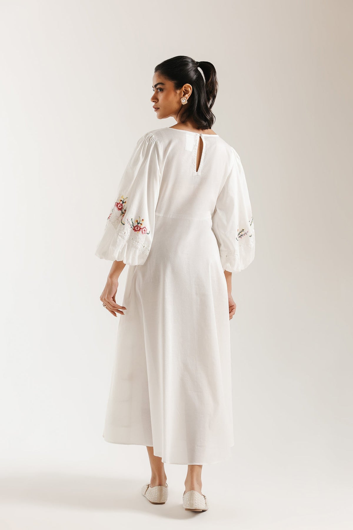 DRESS (E3342/108/001)