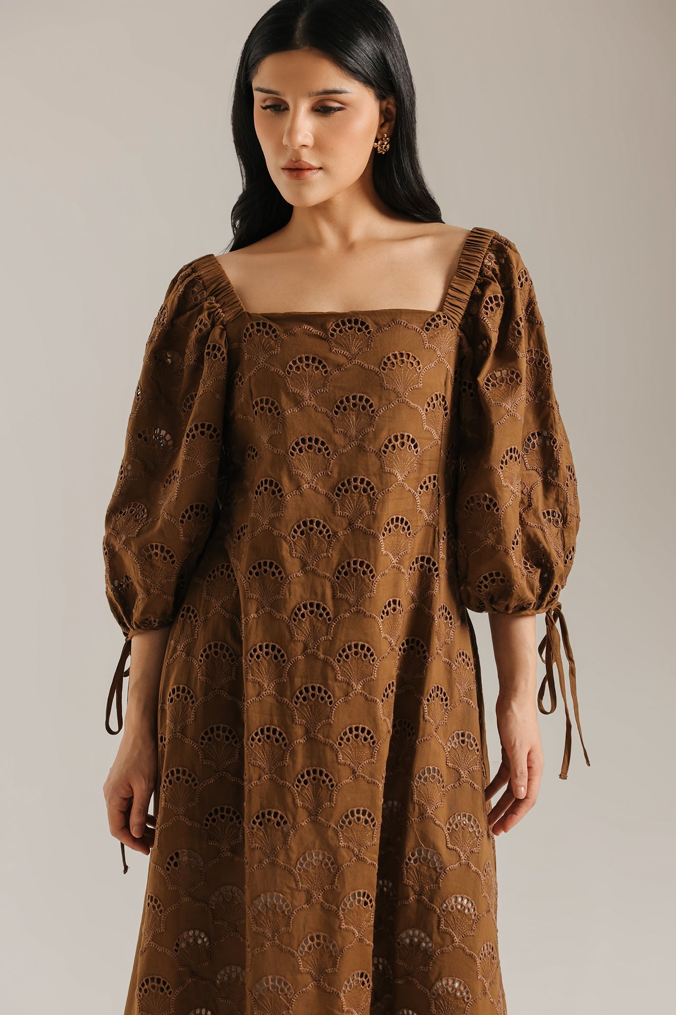 DRESS (E3356/108/804)