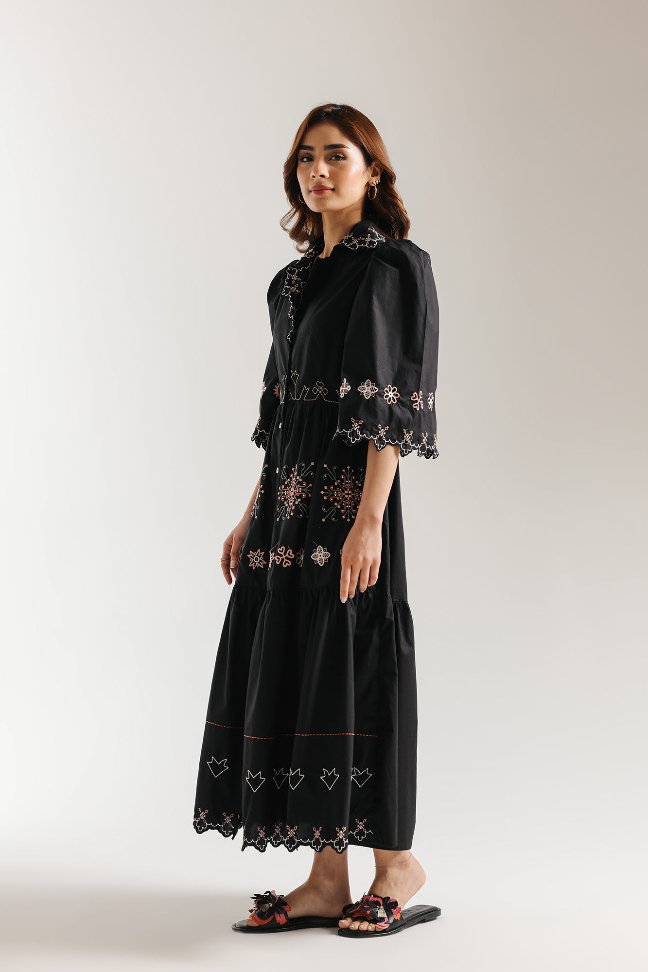 DRESS (E3357/108/902)
