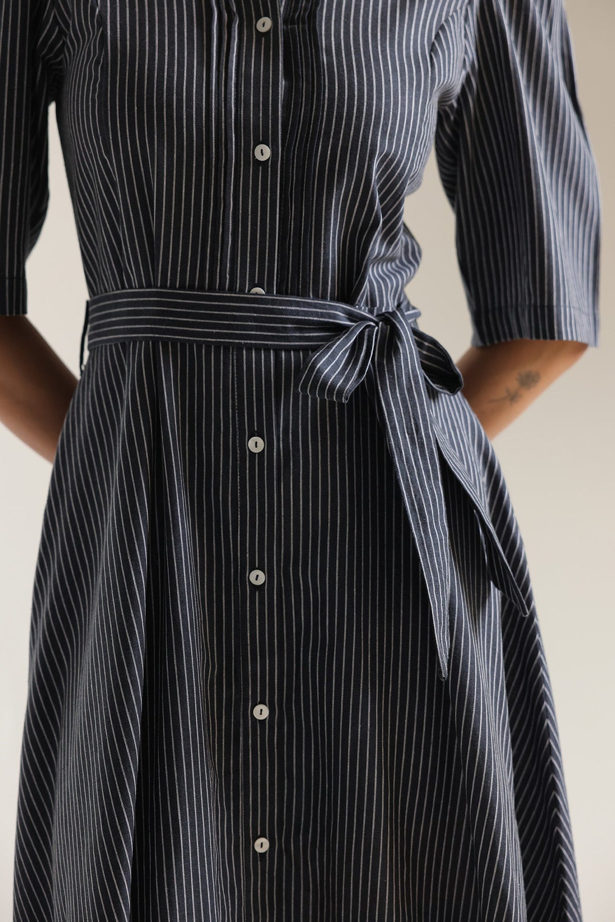 DRESS (E3359/108/906)