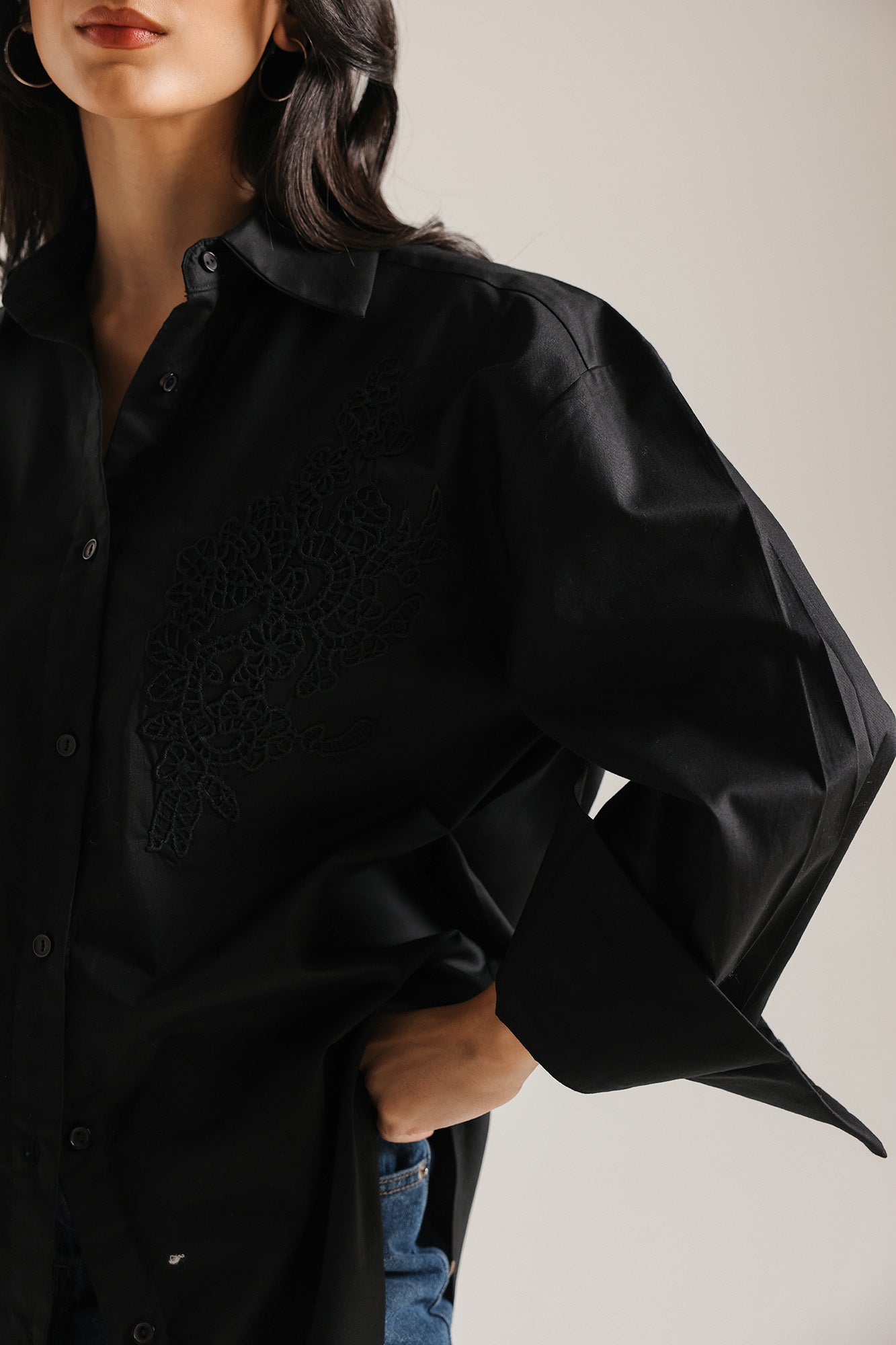 EMBROIDERED SHIRT (E3429/108/902)