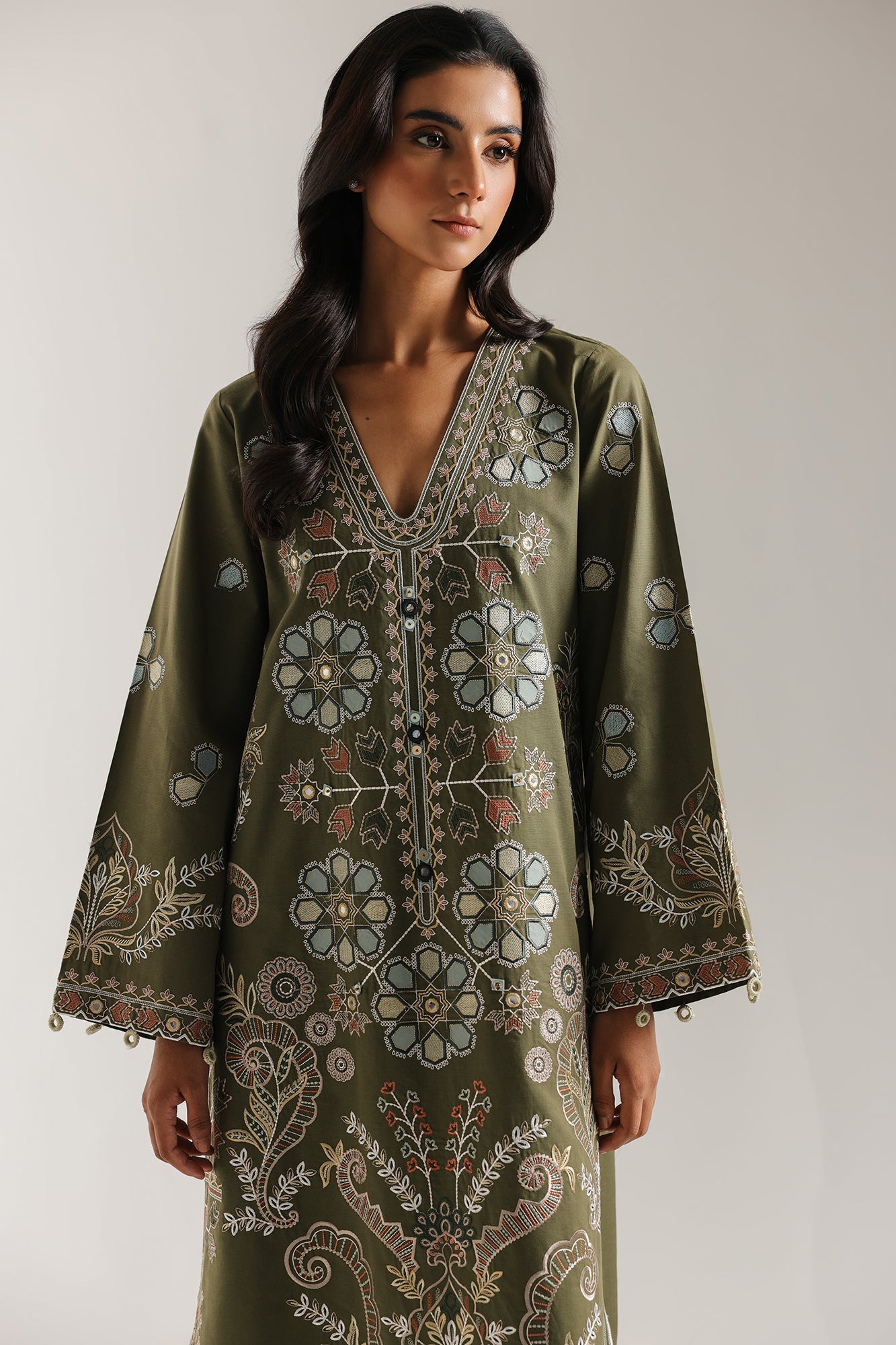 EMBROIDERED SHIRT (E3630/103/725)