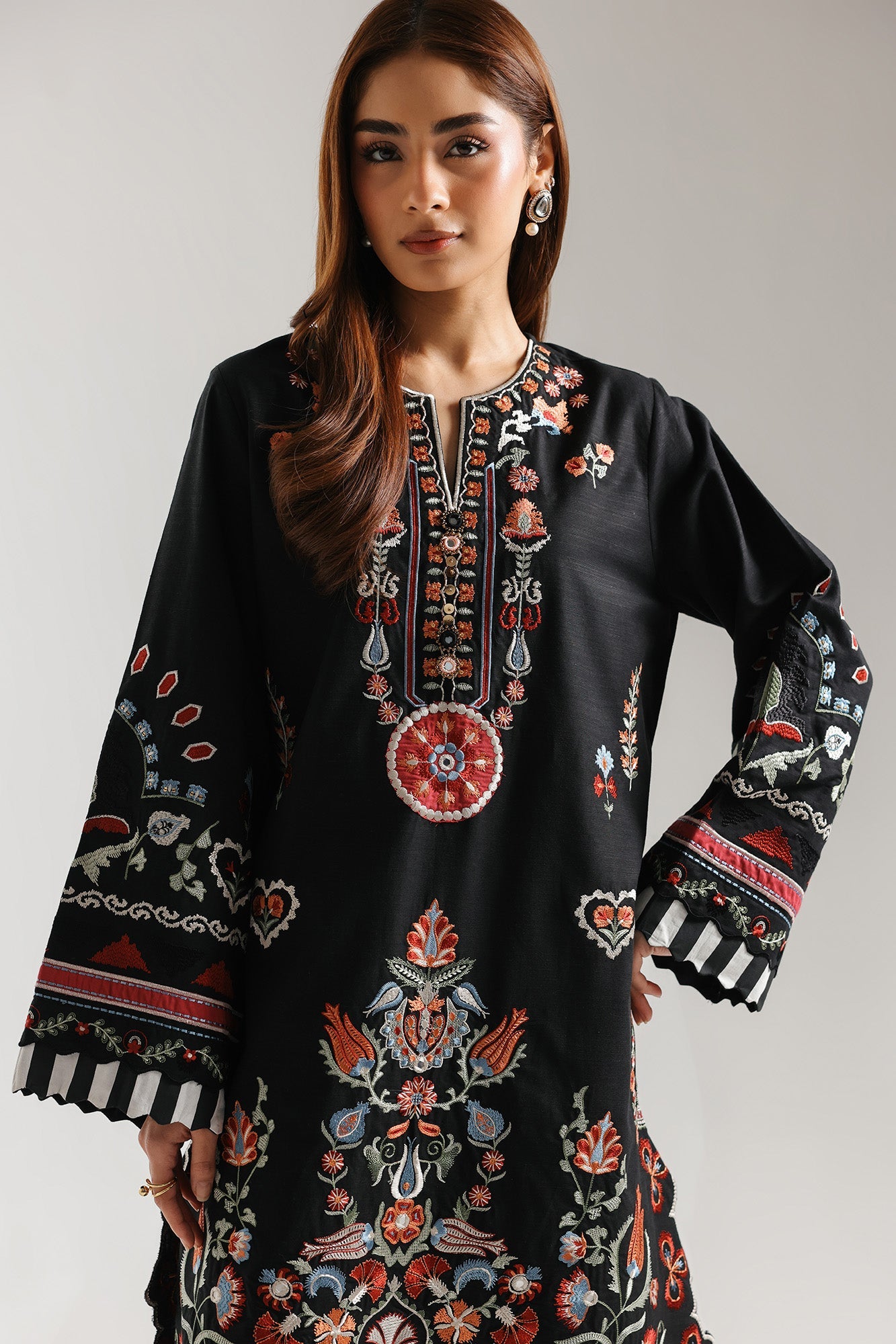 https://cdn.shopify.com/s/files/1/2290/7917/files/E3676-103-902_4_08f3bc98-3d69-48e5-bc5a-0e4fa1c909ac.jpg?v=1765344089