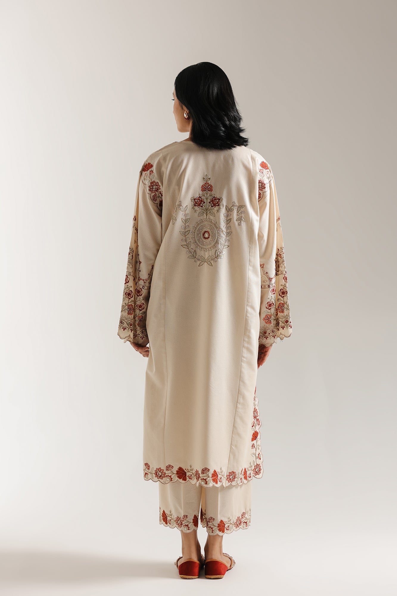 EMBROIDERED SUIT (E3693/103/004)