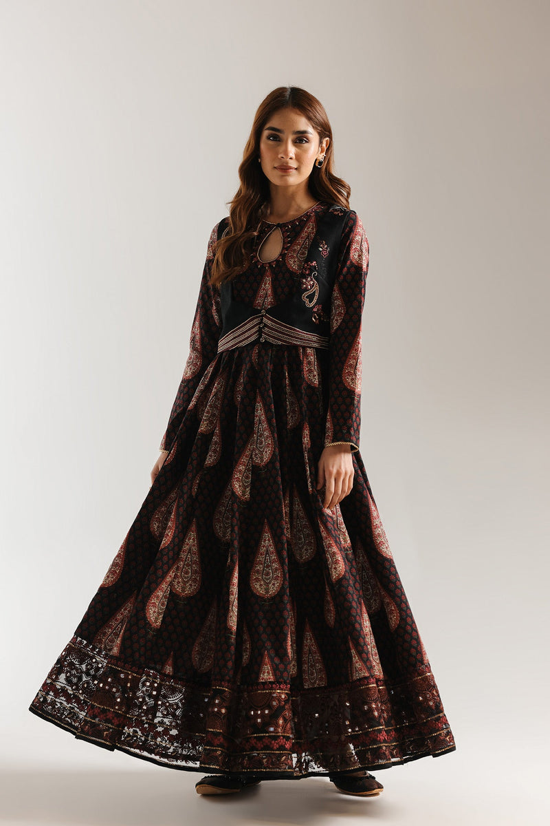 Embroidered Suit (E3735/103/902)