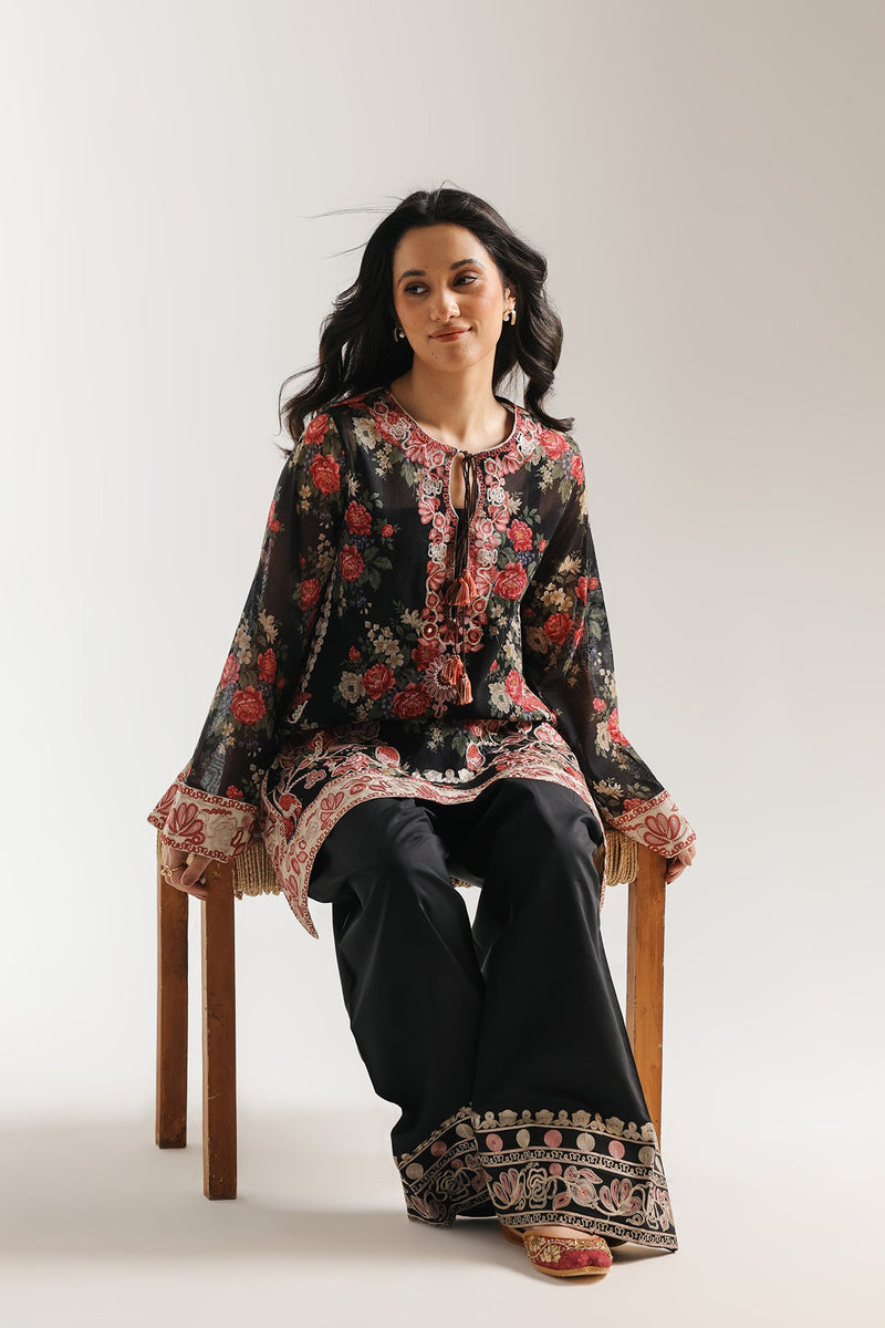 Embroidered Suit (E4001/103/901)